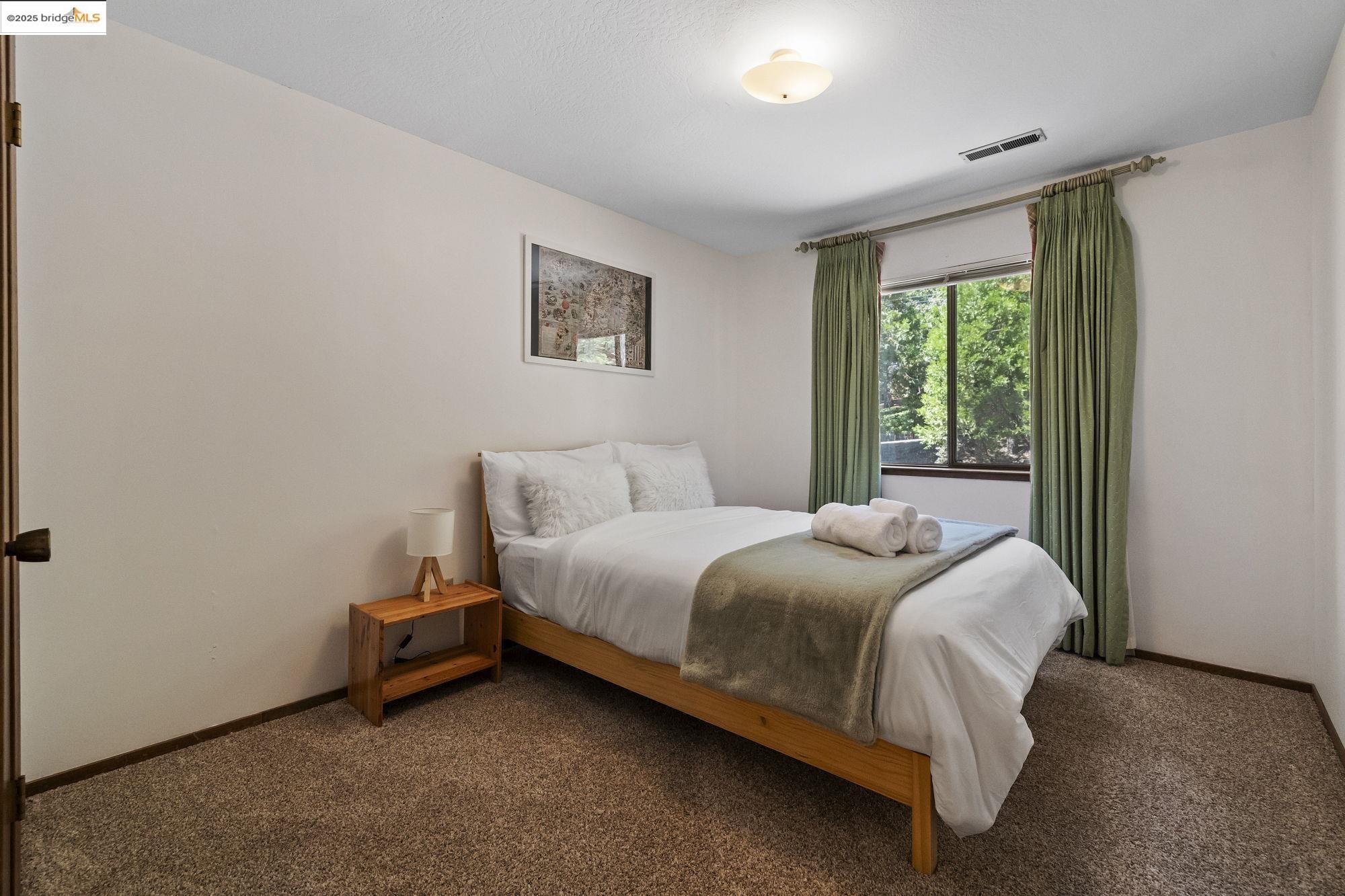 Detail Gallery Image 16 of 54 For 24725 Prospector Dr., Mi Wuk Village,  CA 95346 - 4 Beds | 3 Baths