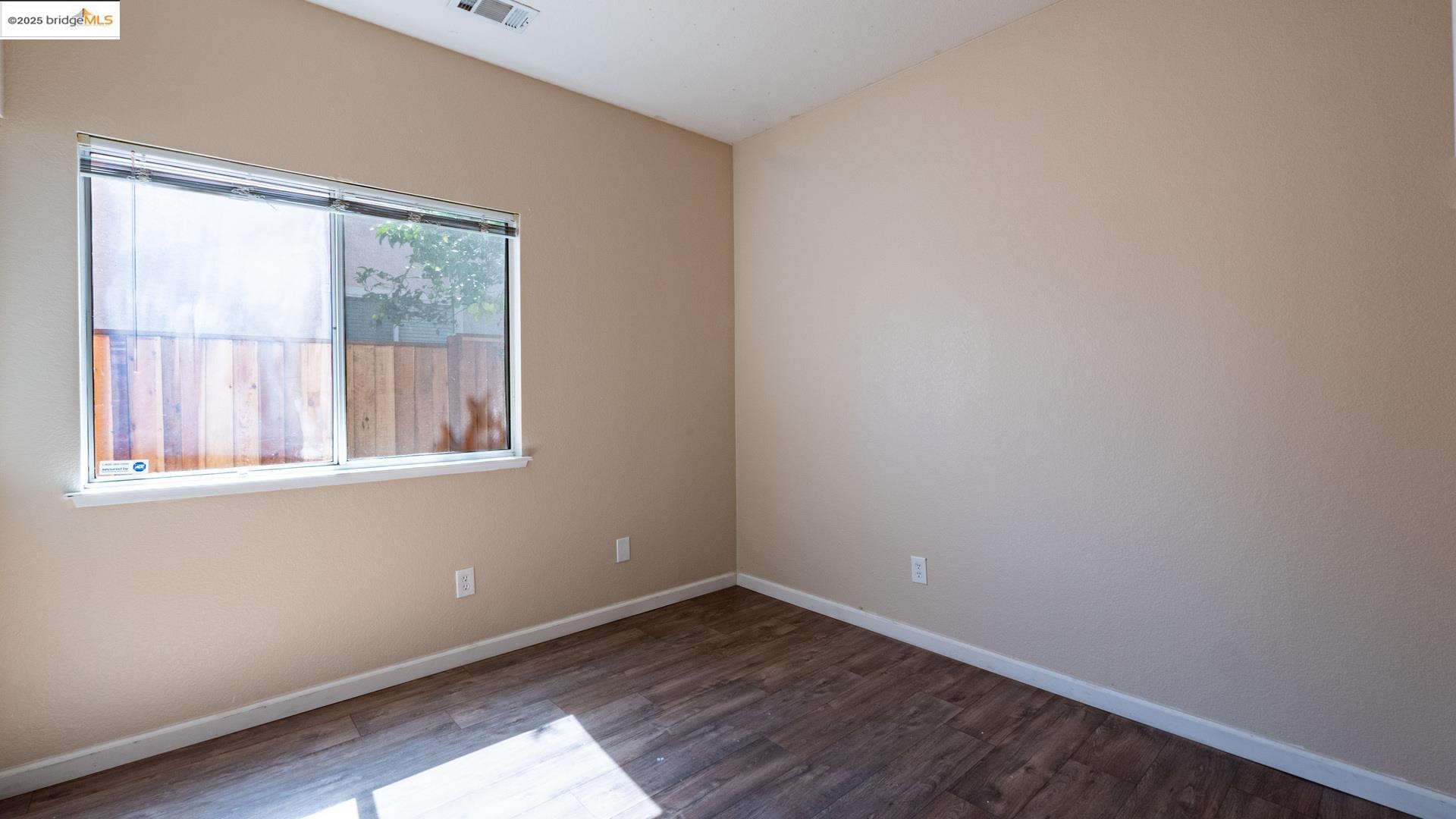 Detail Gallery Image 17 of 37 For 632 Burwood Way, Antioch,  CA 94509 - 4 Beds | 3 Baths