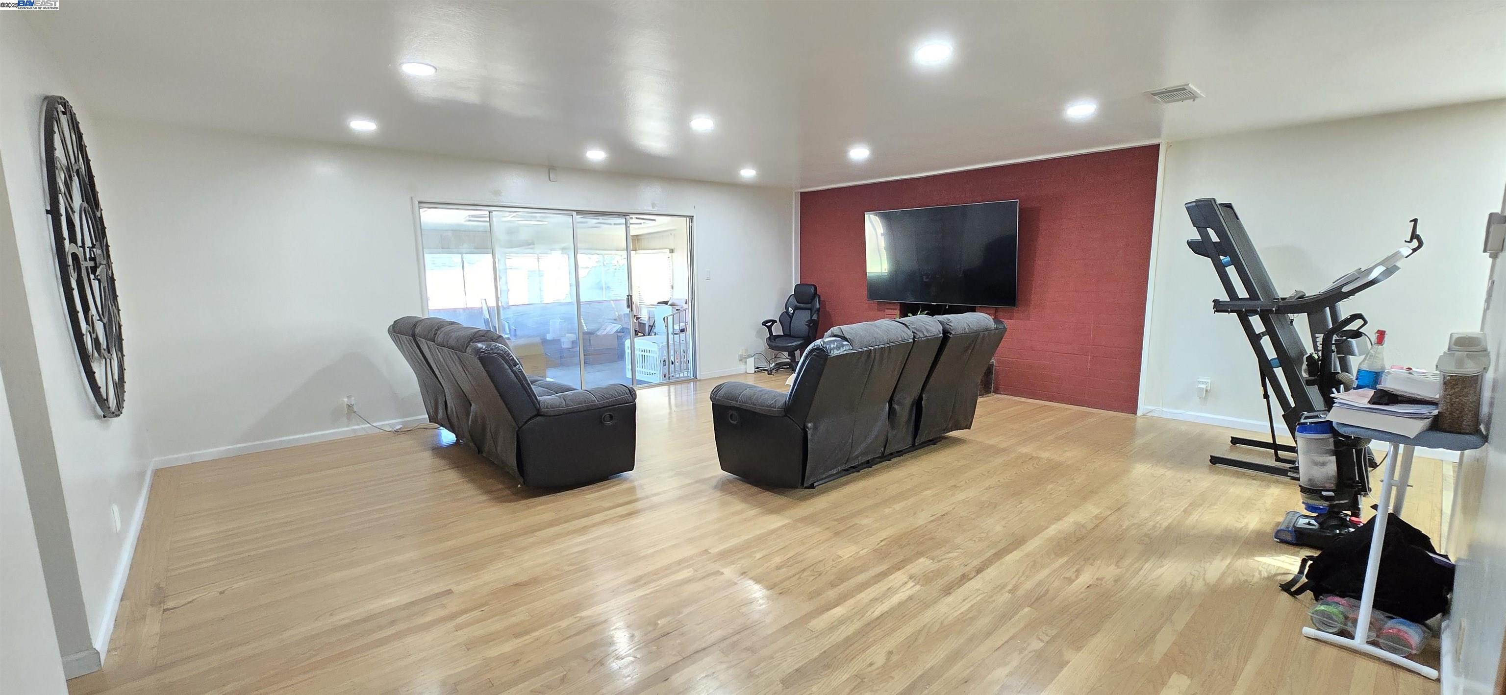 Detail Gallery Image 2 of 60 For 1661 Minnesota St, Fairfield,  CA 94533 - 3 Beds | 2 Baths