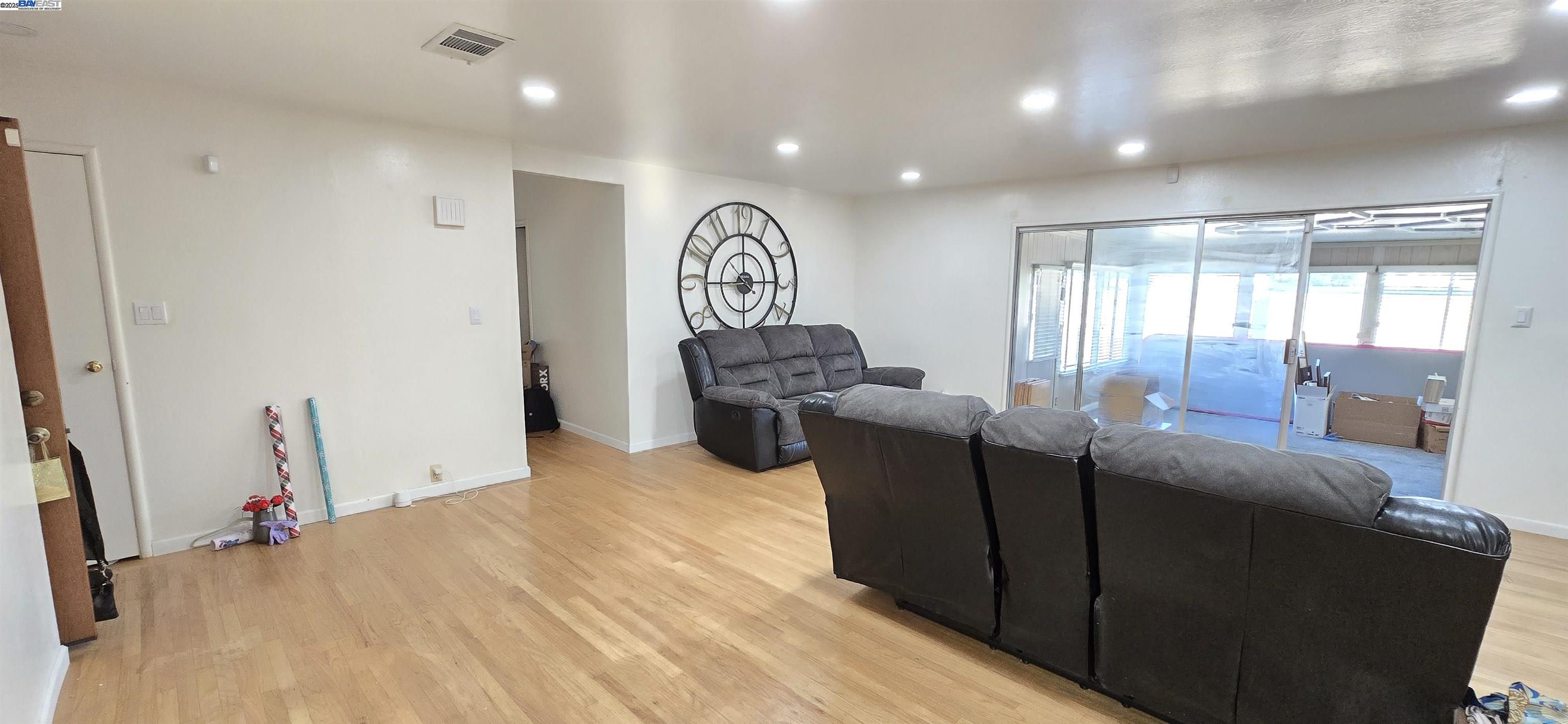 Detail Gallery Image 14 of 60 For 1661 Minnesota St, Fairfield,  CA 94533 - 3 Beds | 2 Baths