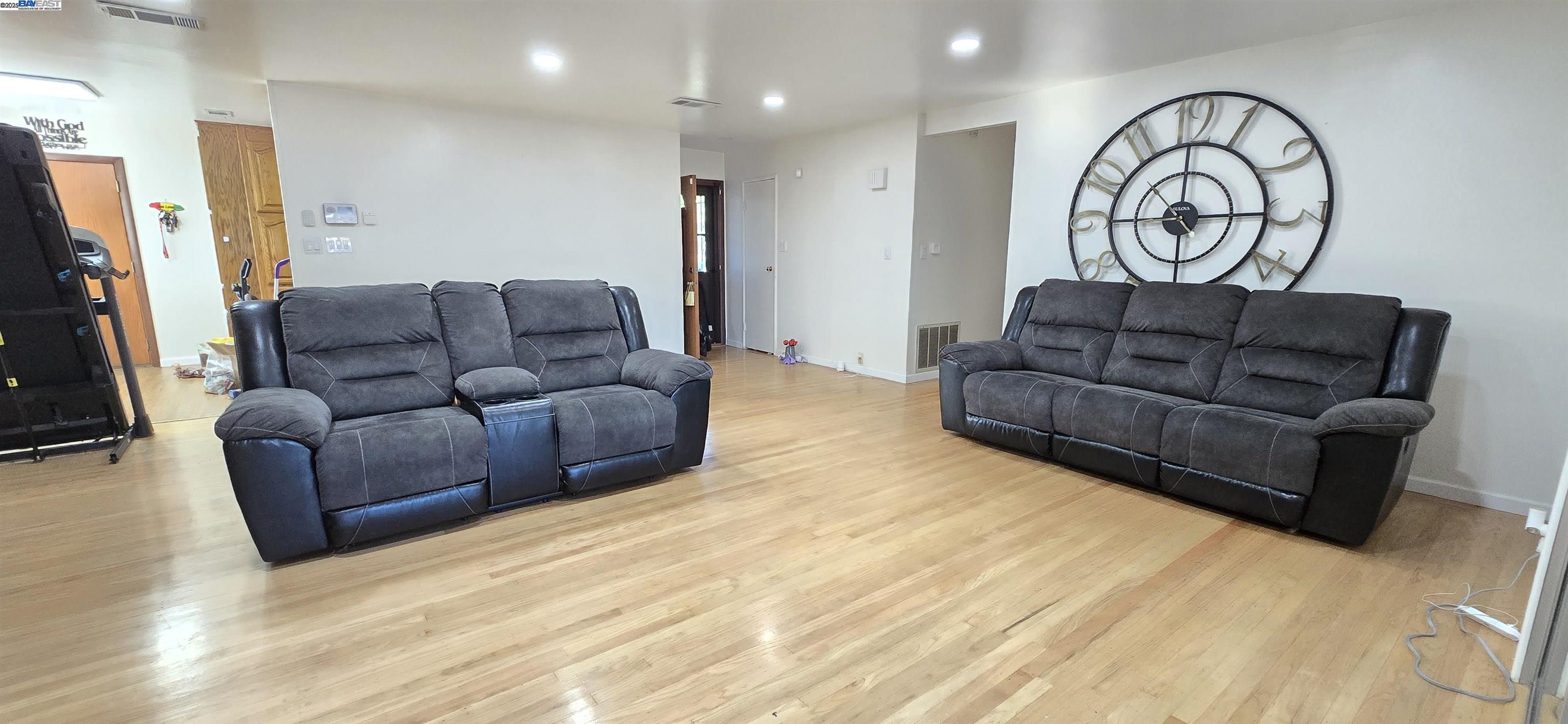 Detail Gallery Image 16 of 60 For 1661 Minnesota St, Fairfield,  CA 94533 - 3 Beds | 2 Baths