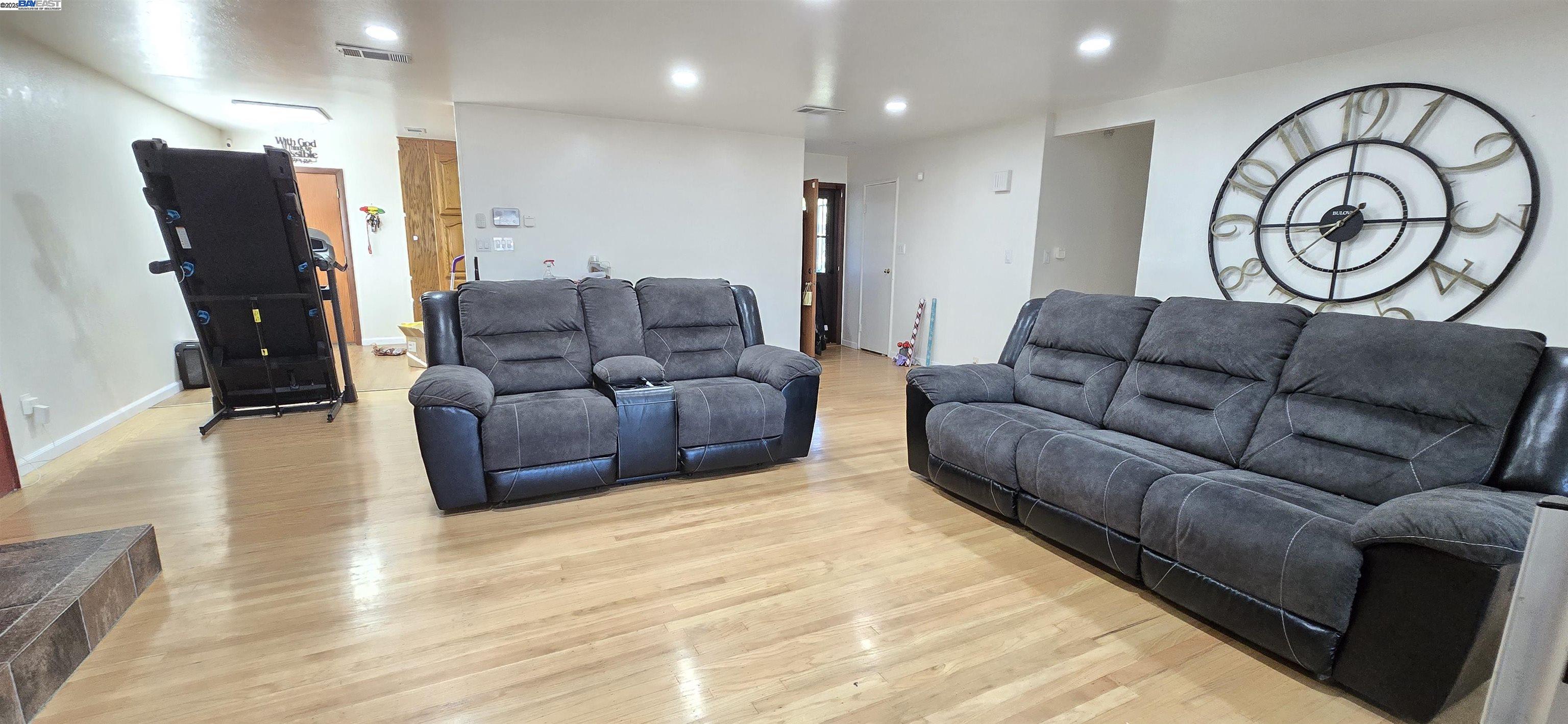 Detail Gallery Image 5 of 60 For 1661 Minnesota St, Fairfield,  CA 94533 - 3 Beds | 2 Baths