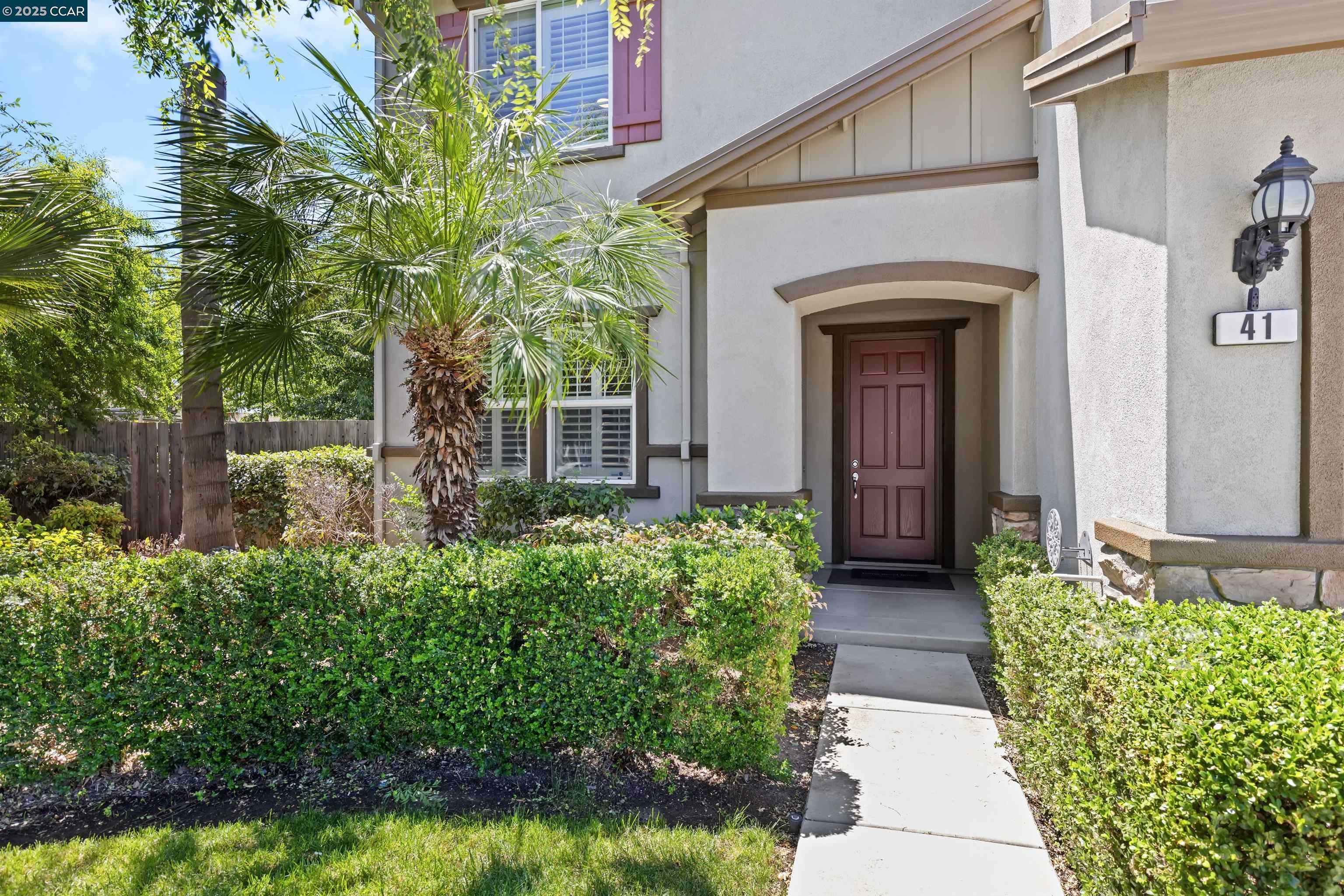 Detail Gallery Image 4 of 50 For 41 Mandrake Ct, Oakley,  CA 94561 - 5 Beds | 3 Baths