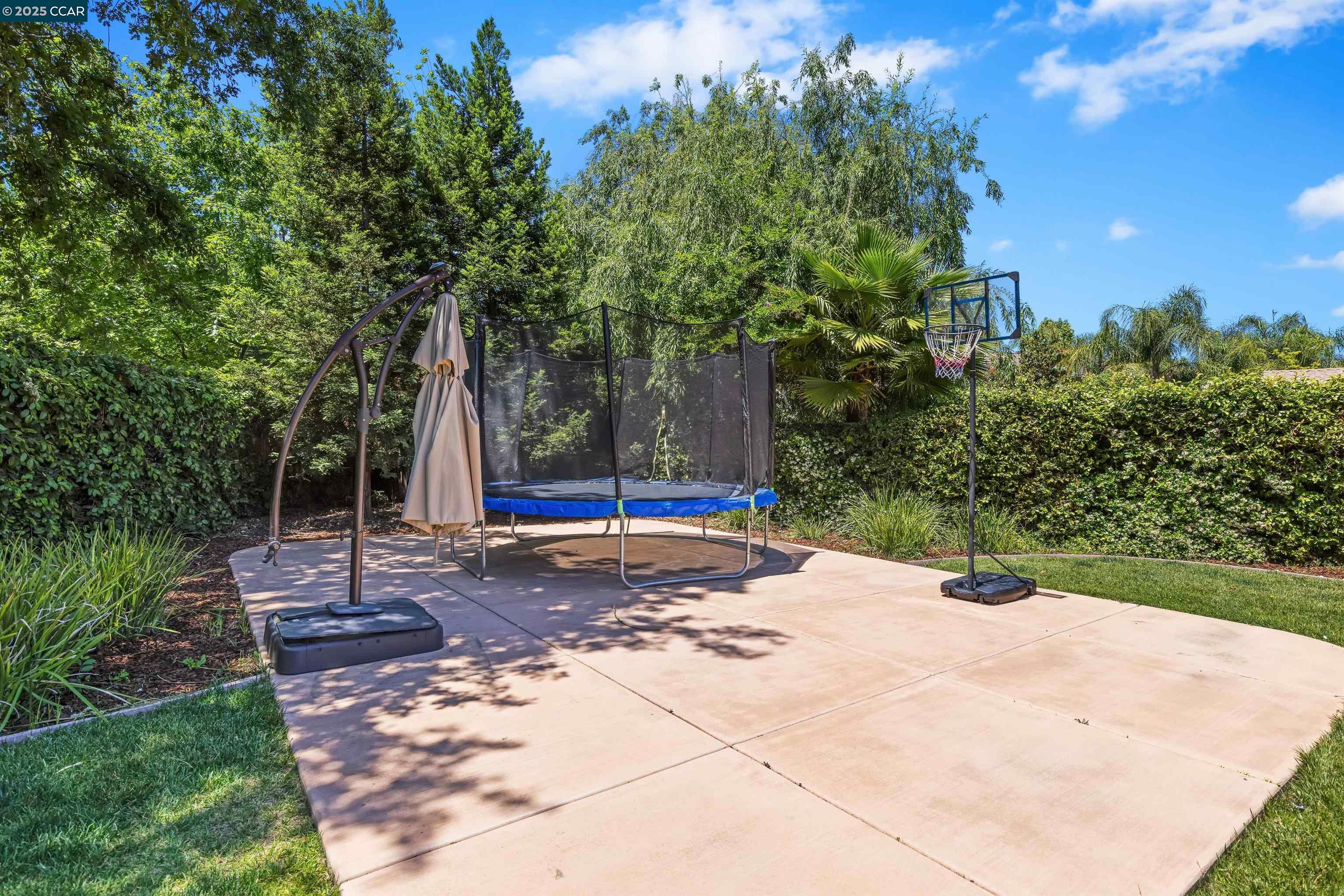 Detail Gallery Image 36 of 50 For 41 Mandrake Ct, Oakley,  CA 94561 - 5 Beds | 3 Baths