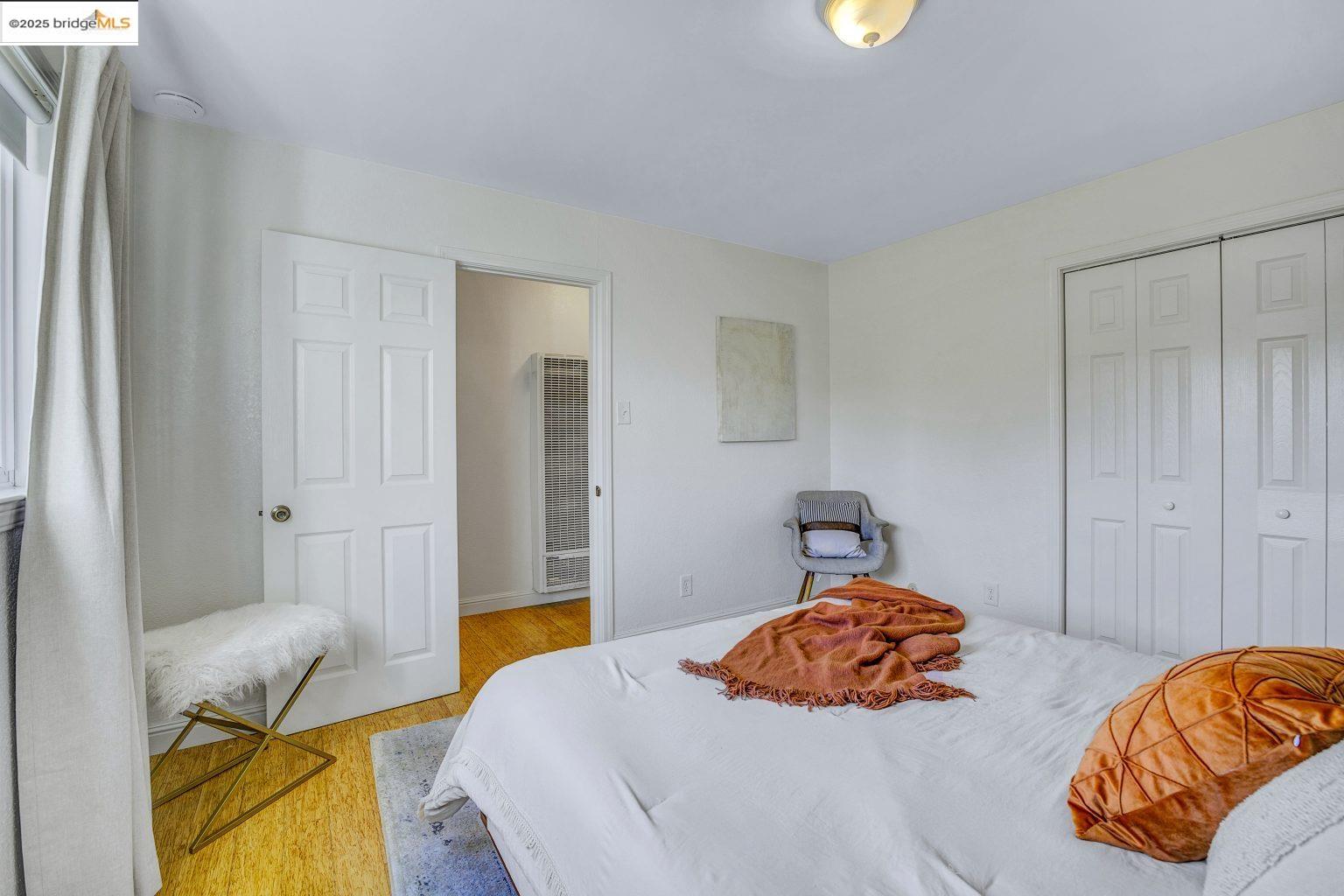 Detail Gallery Image 17 of 26 For 2327 10th St #4,  Berkeley,  CA 94710 - 2 Beds | 1 Baths