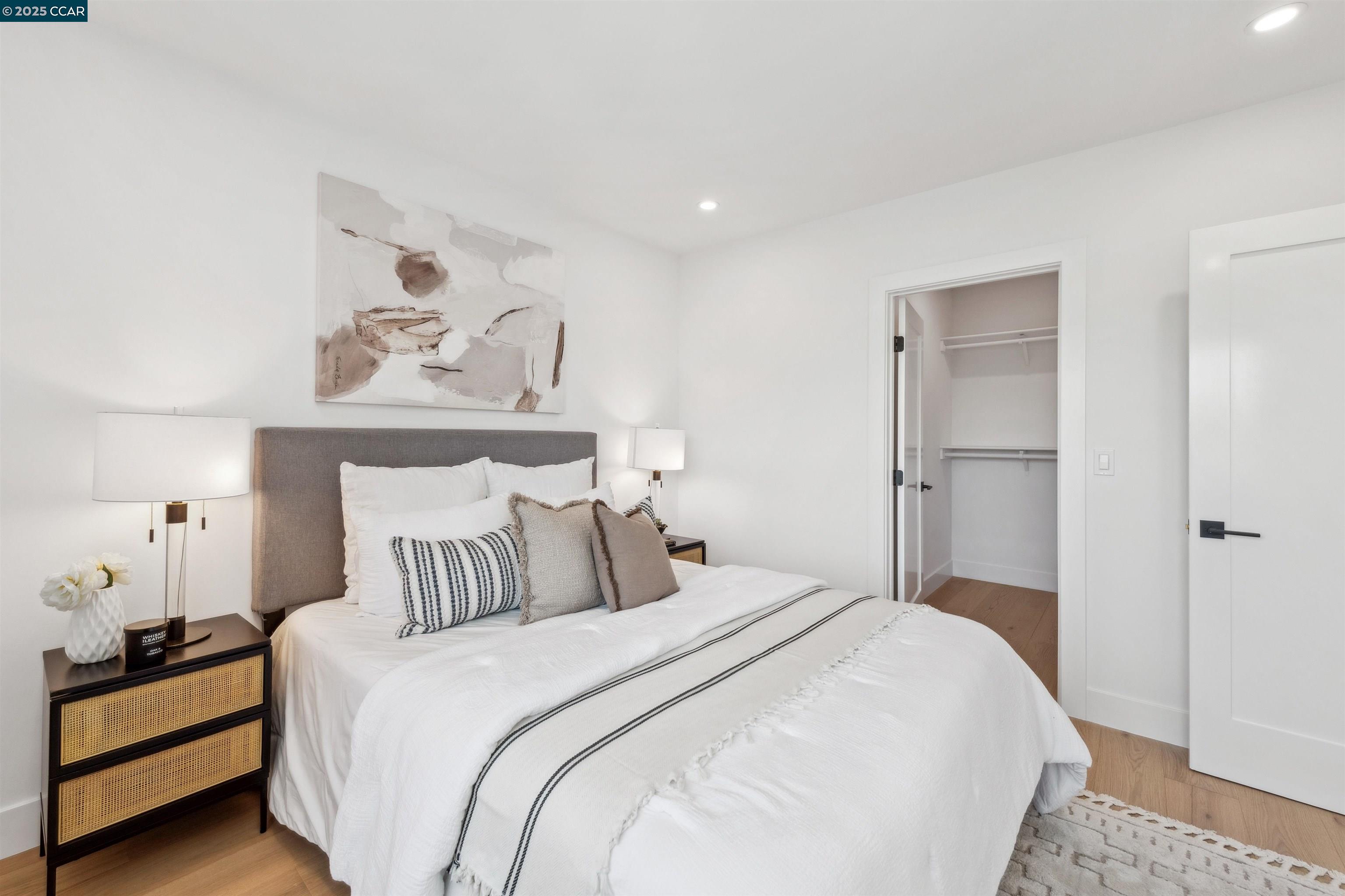 Detail Gallery Image 23 of 44 For 1054 Masonic Ave., Albany,  CA 94706 - 2 Beds | 2 Baths