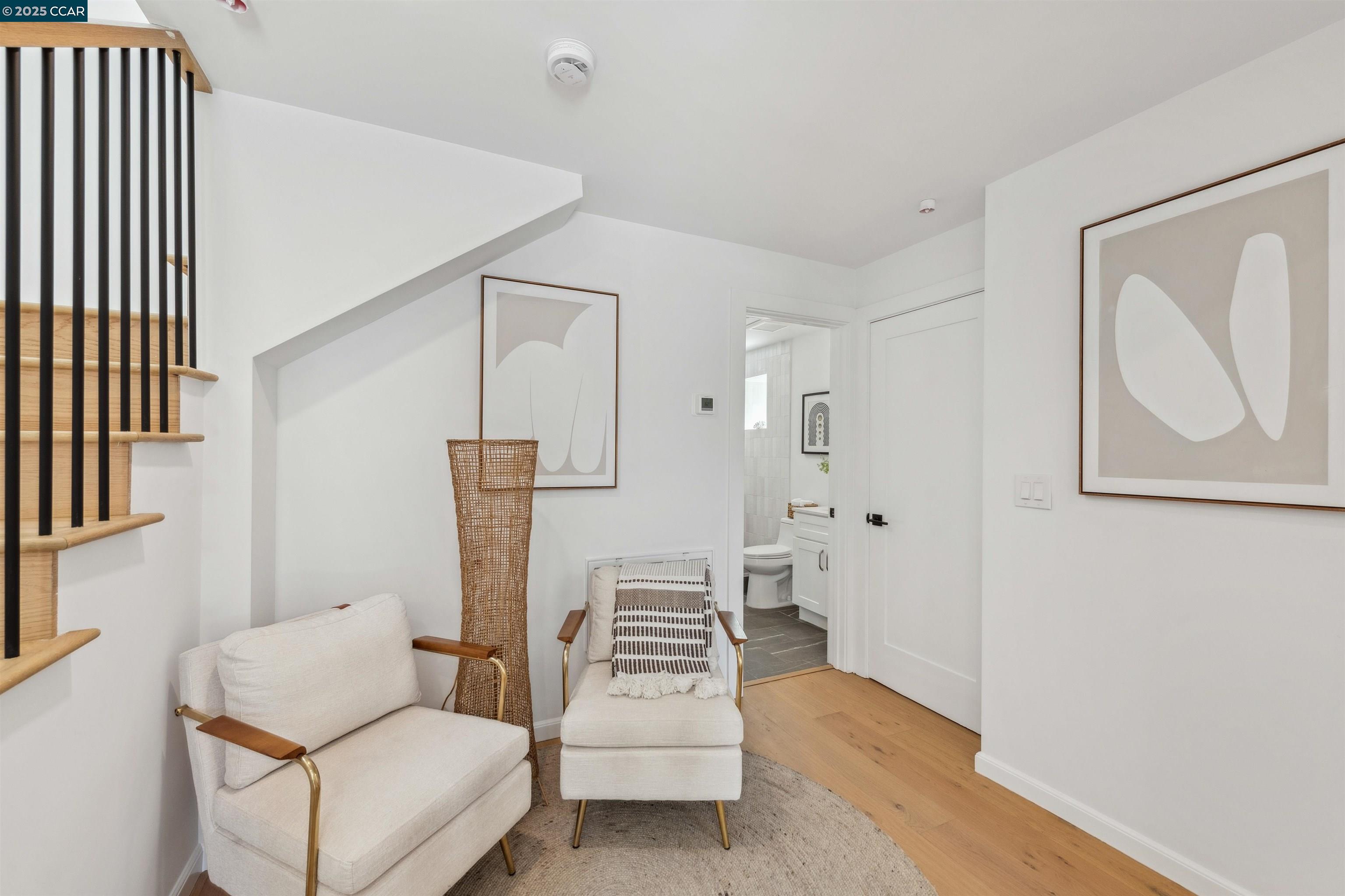 Detail Gallery Image 31 of 44 For 1054 Masonic Ave., Albany,  CA 94706 - 2 Beds | 2 Baths