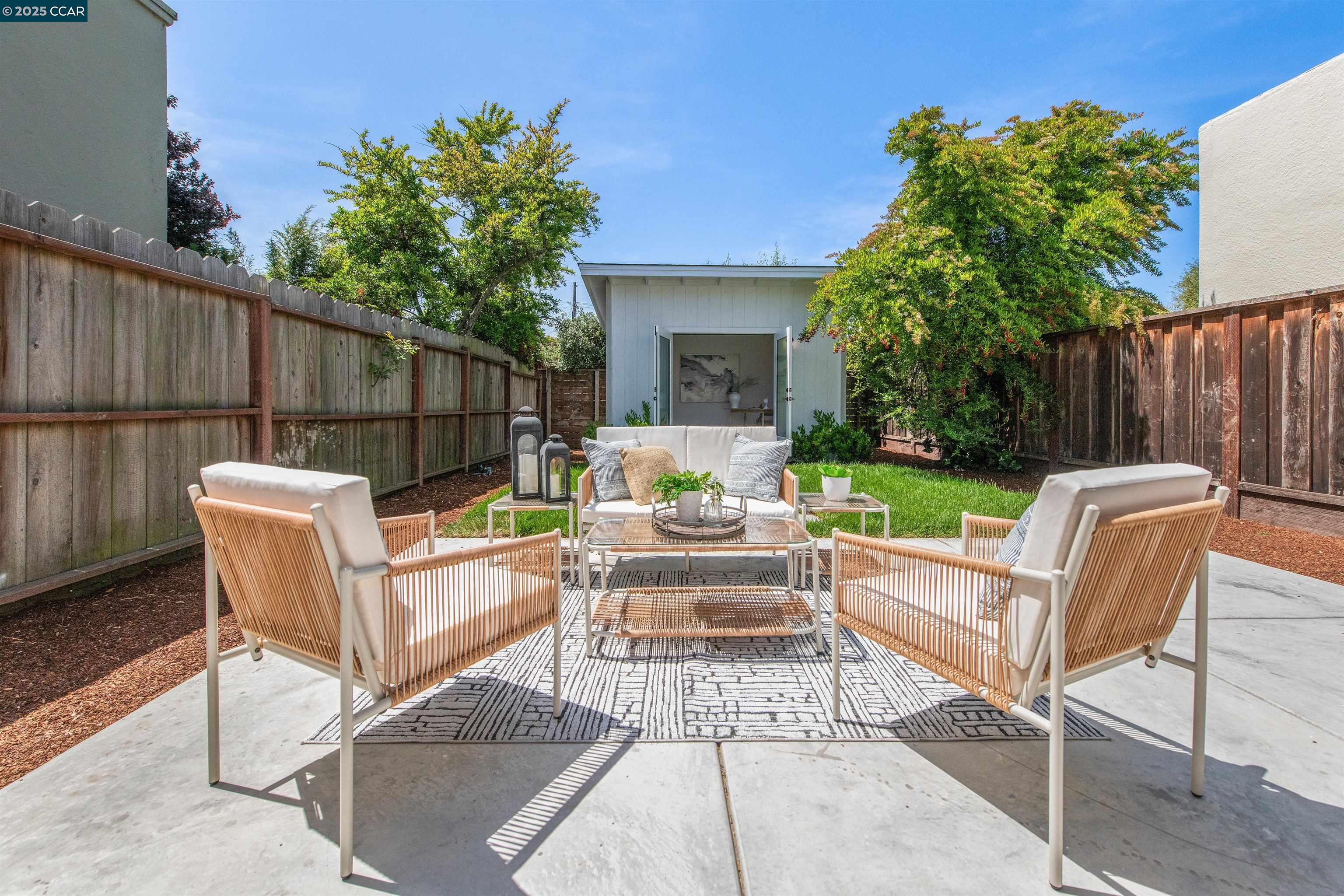 Detail Gallery Image 44 of 44 For 1054 Masonic Ave., Albany,  CA 94706 - 2 Beds | 2 Baths