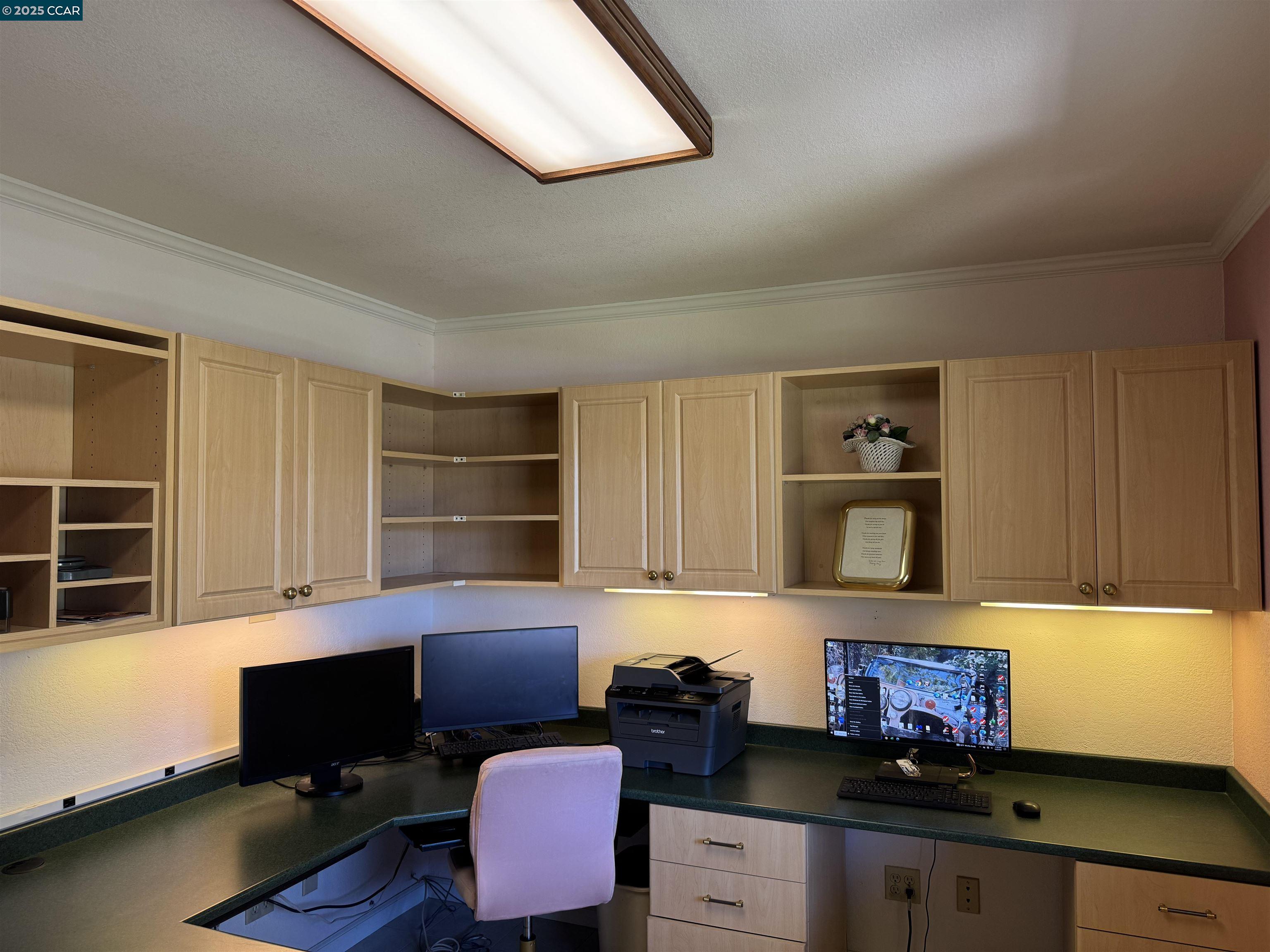 Detail Gallery Image 24 of 59 For 898 Luxury Dr, Concord,  CA 94518 - 4 Beds | 2/1 Baths
