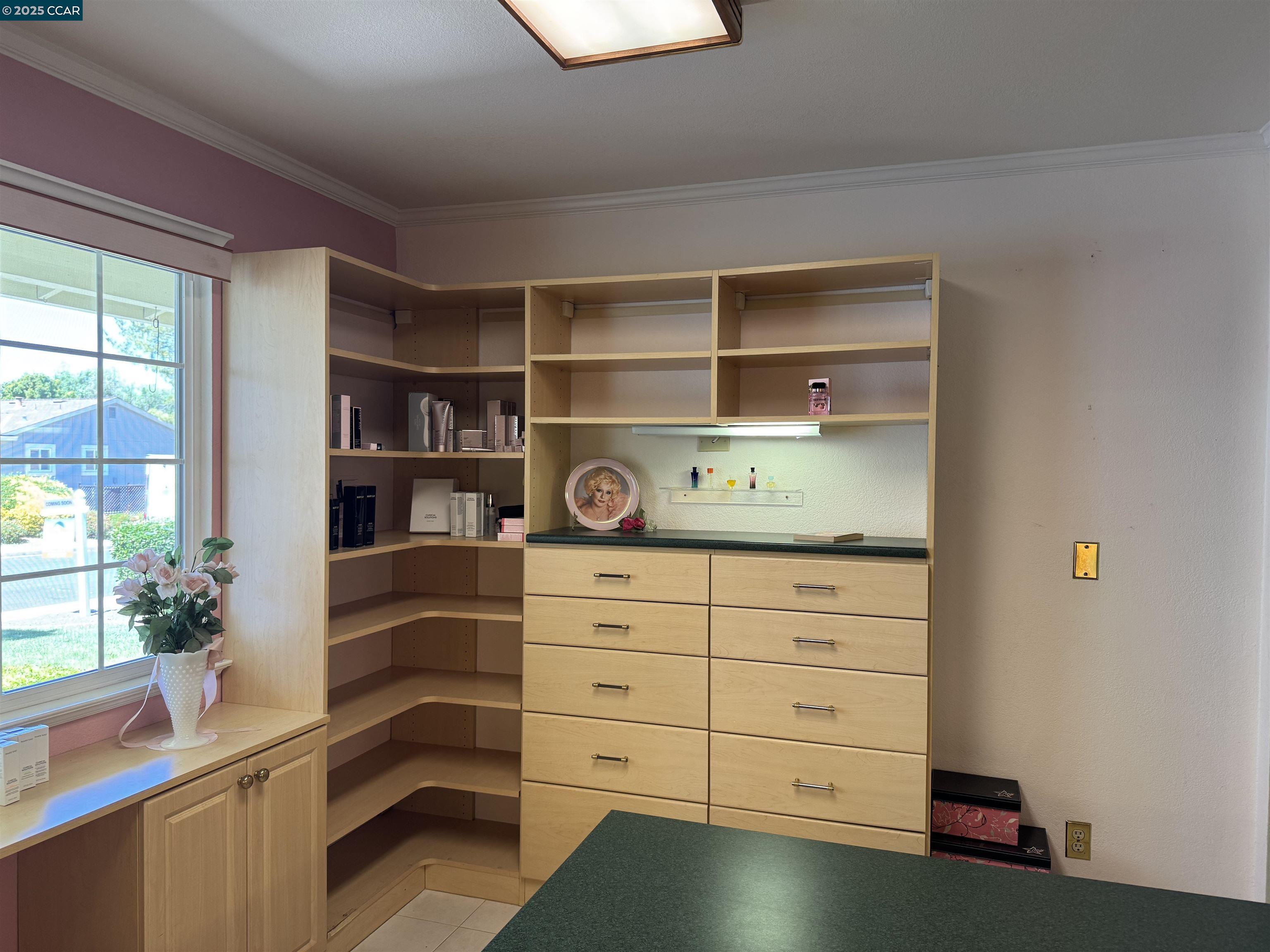 Detail Gallery Image 25 of 59 For 898 Luxury Dr, Concord,  CA 94518 - 4 Beds | 2/1 Baths