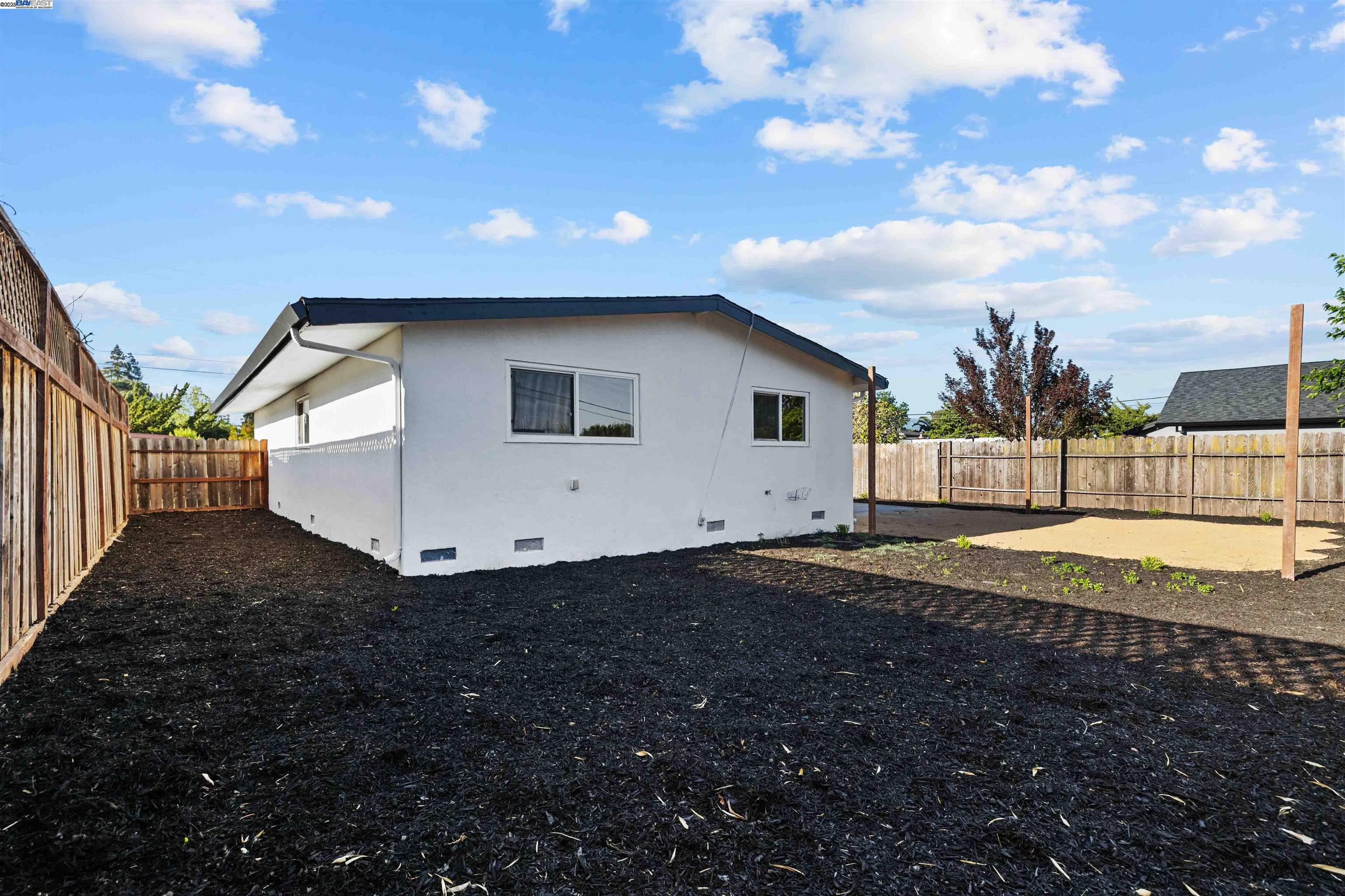 Detail Gallery Image 19 of 22 For 2307 Arthur St, Napa,  CA 94559 - 3 Beds | 1/1 Baths