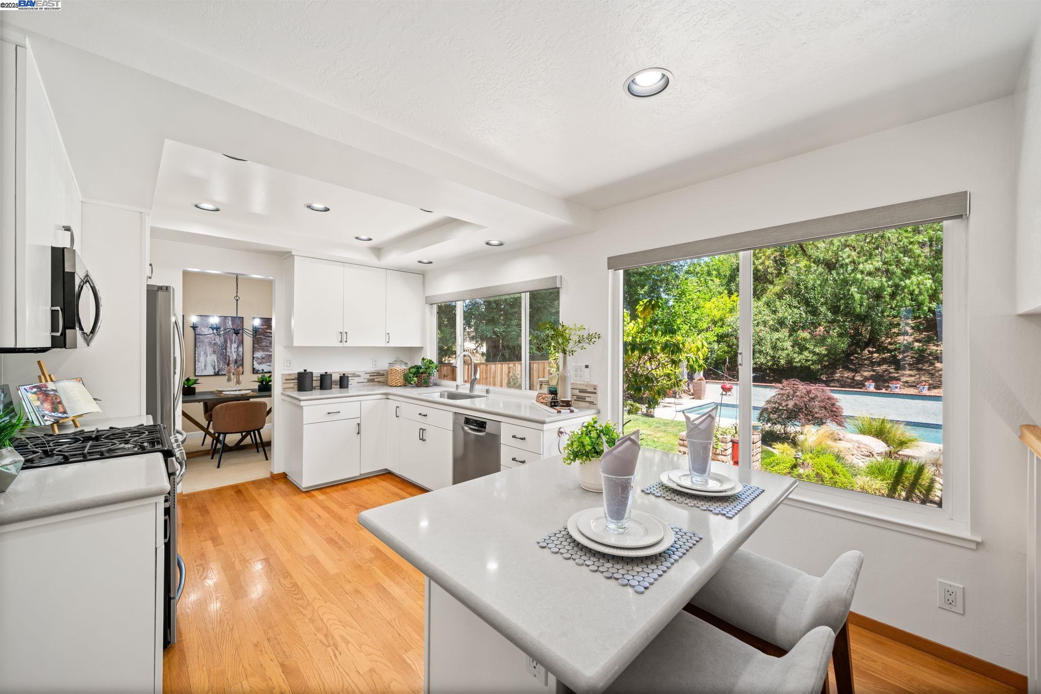 Detail Gallery Image 16 of 52 For 868 Madeira Dr, Pleasanton,  CA 94566 - 4 Beds | 2/1 Baths