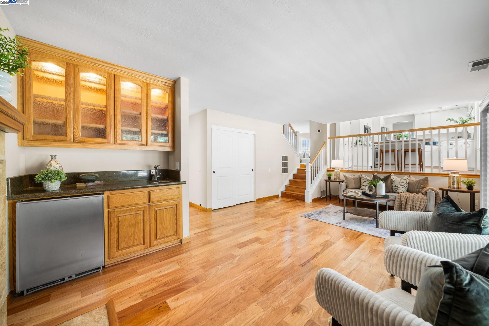 Detail Gallery Image 17 of 52 For 868 Madeira Dr, Pleasanton,  CA 94566 - 4 Beds | 2/1 Baths