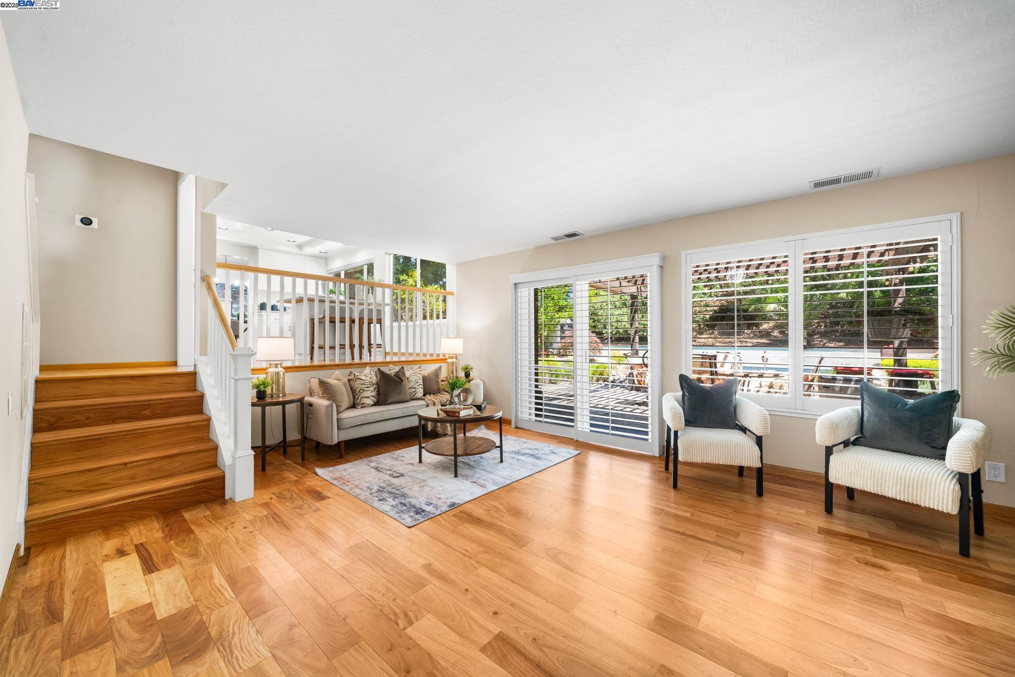 Detail Gallery Image 18 of 52 For 868 Madeira Dr, Pleasanton,  CA 94566 - 4 Beds | 2/1 Baths