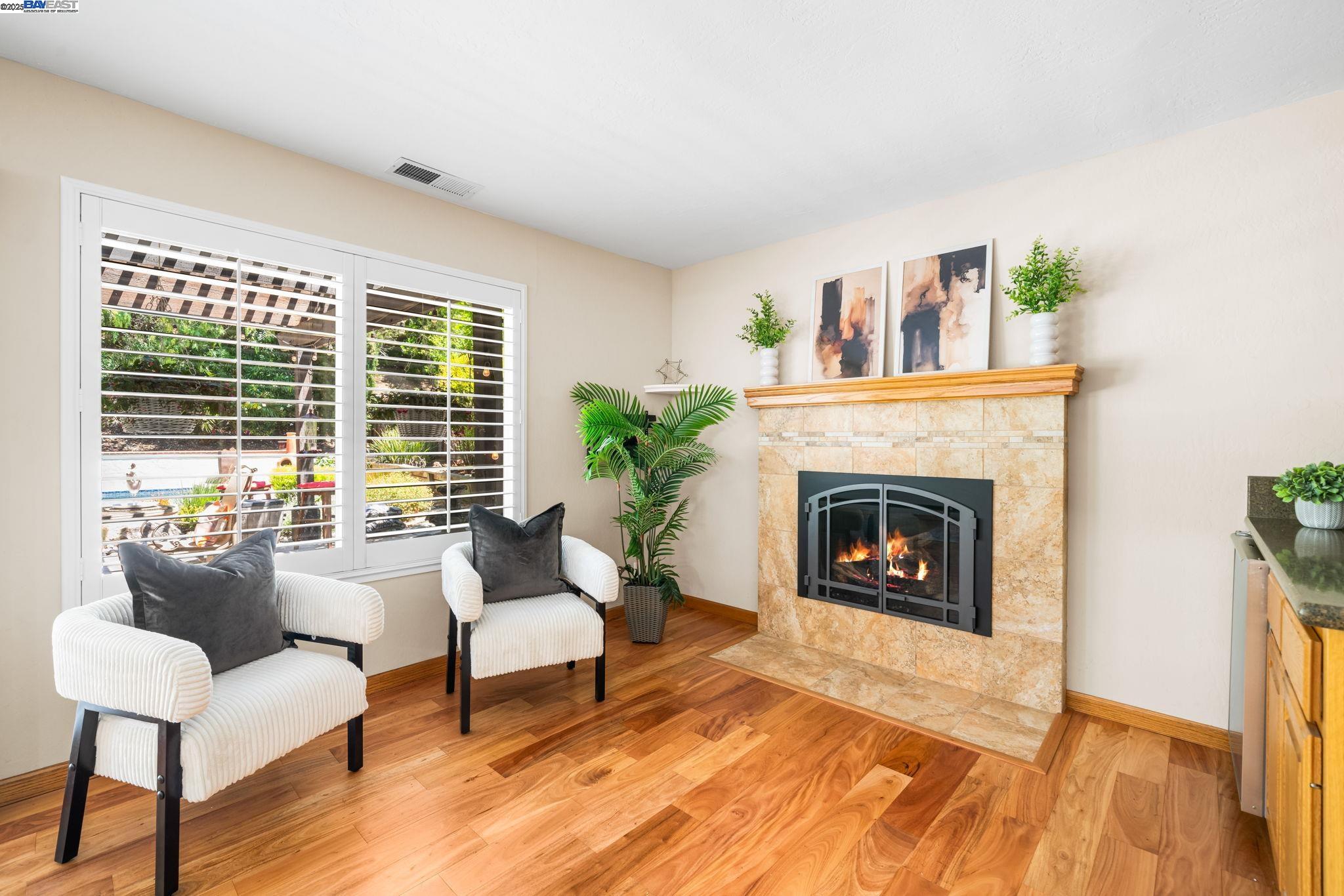 Detail Gallery Image 21 of 52 For 868 Madeira Dr, Pleasanton,  CA 94566 - 4 Beds | 2/1 Baths
