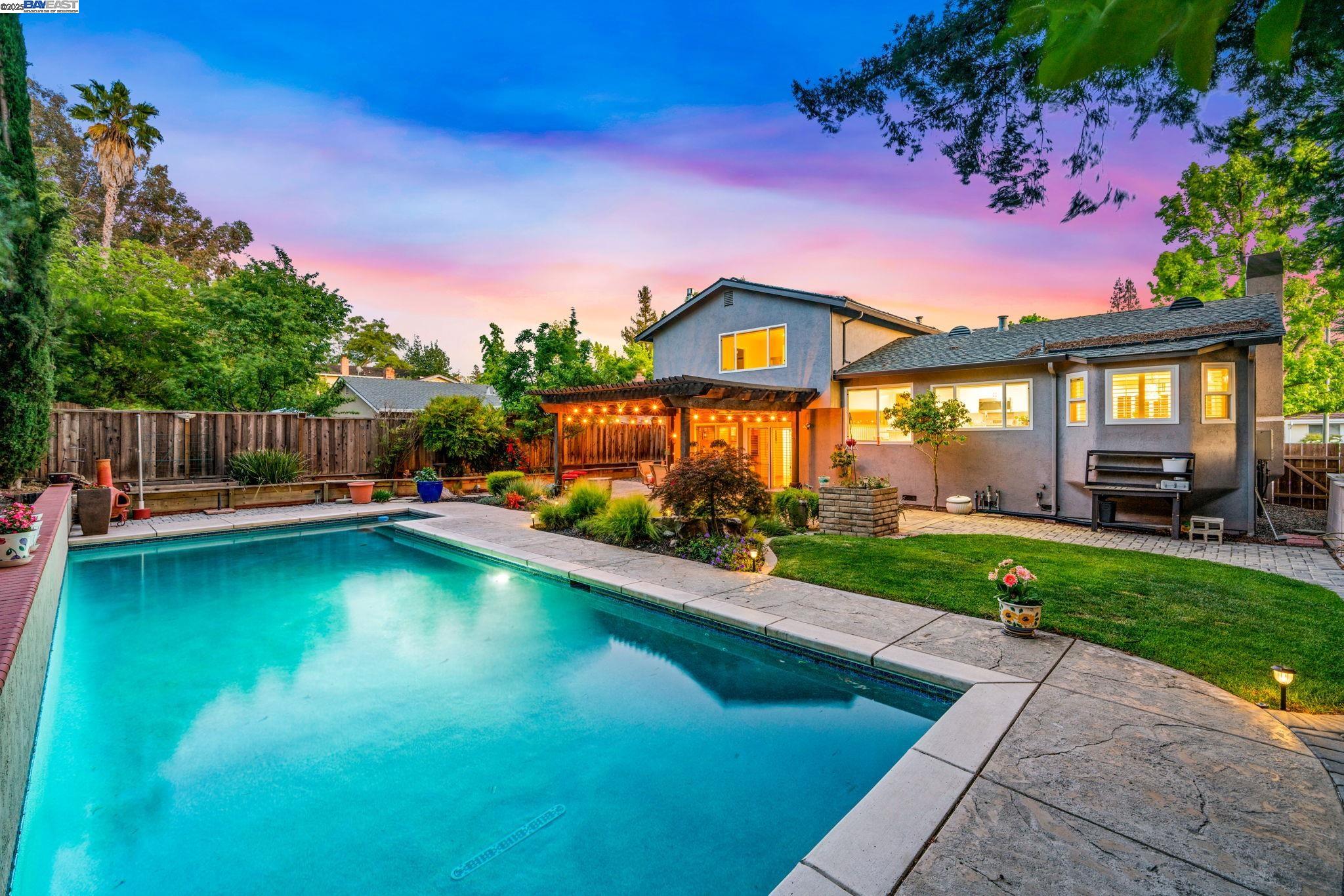 Detail Gallery Image 40 of 52 For 868 Madeira Dr, Pleasanton,  CA 94566 - 4 Beds | 2/1 Baths