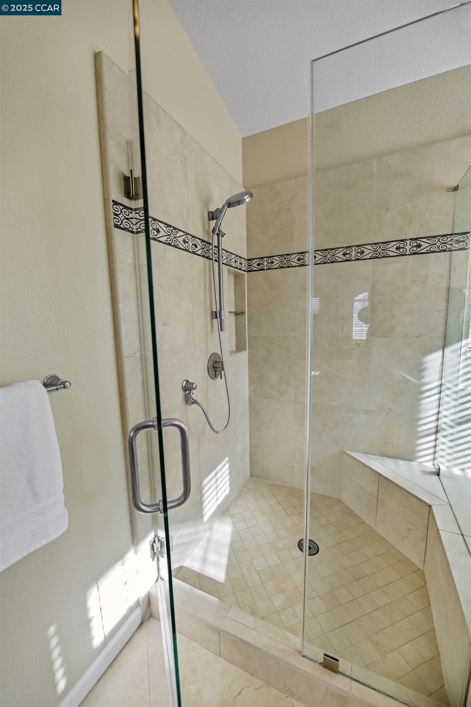Detail Gallery Image 28 of 37 For 782 Ygnacio Woods Ct, Concord,  CA 94518 - 5 Beds | 3 Baths