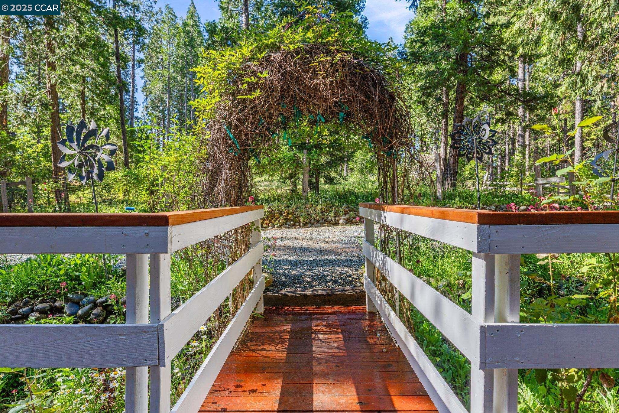 Detail Gallery Image 3 of 53 For 6170 Dog Town Rd, Somerset,  CA 95684 - 3 Beds | 2 Baths