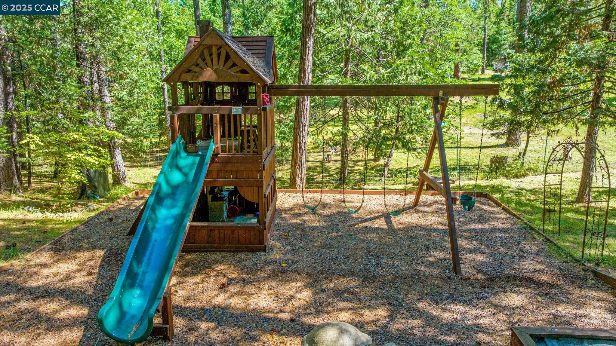 Detail Gallery Image 38 of 53 For 6170 Dog Town Rd, Somerset,  CA 95684 - 3 Beds | 2 Baths