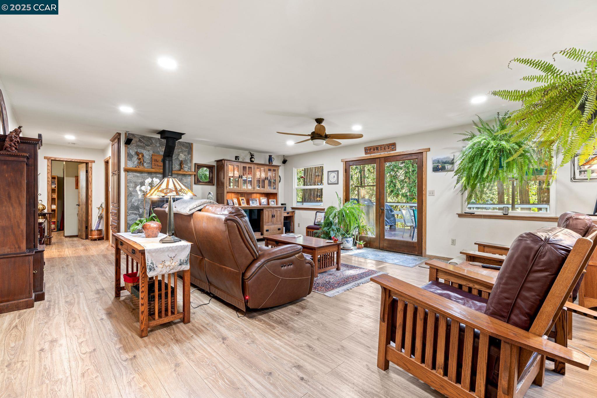 Detail Gallery Image 5 of 53 For 6170 Dog Town Rd, Somerset,  CA 95684 - 3 Beds | 2 Baths