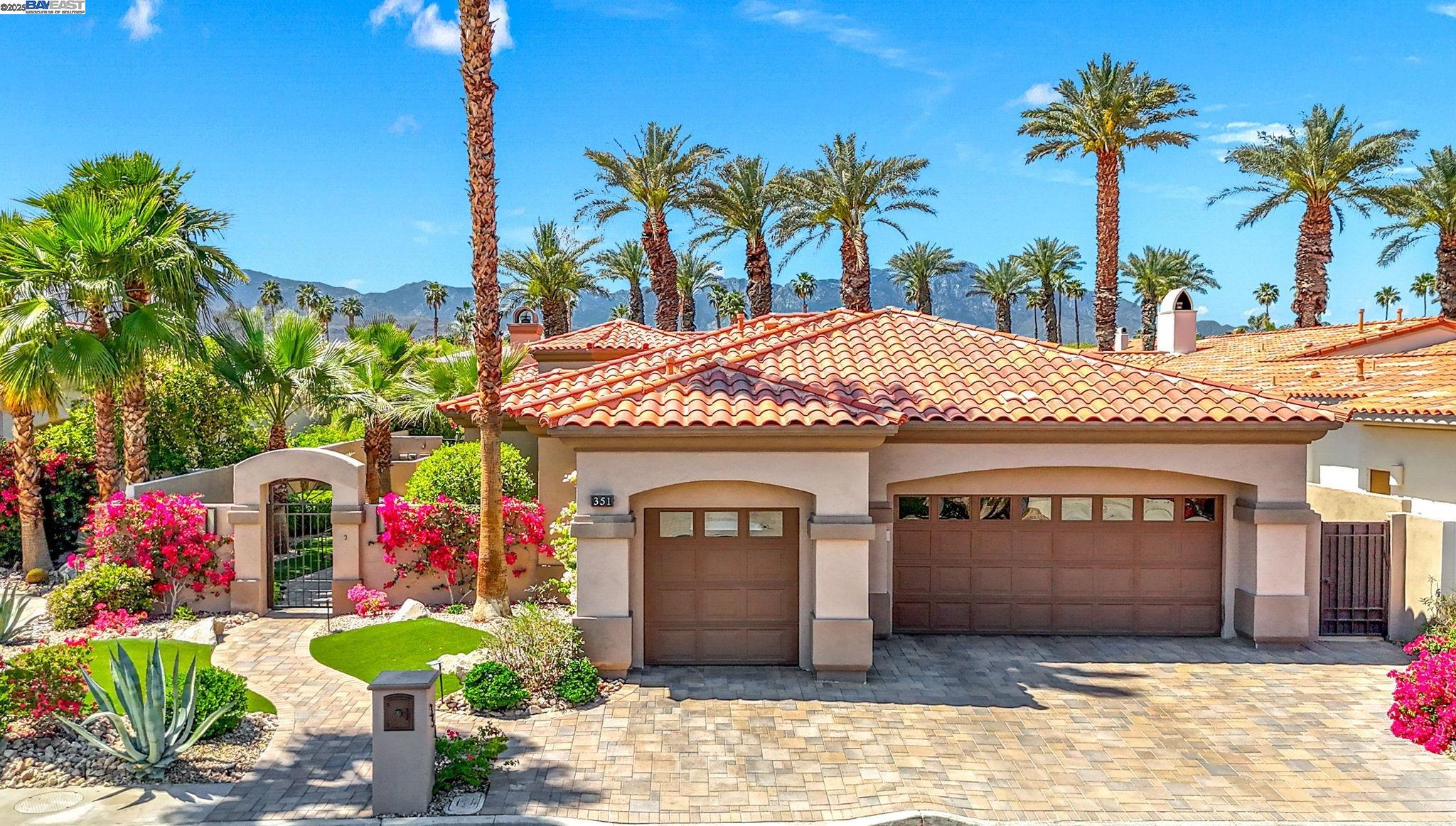 Detail Gallery Image 2 of 58 For 351 Tomahawk Dr, Palm Desert,  CA 92211 - 3 Beds | 3/1 Baths