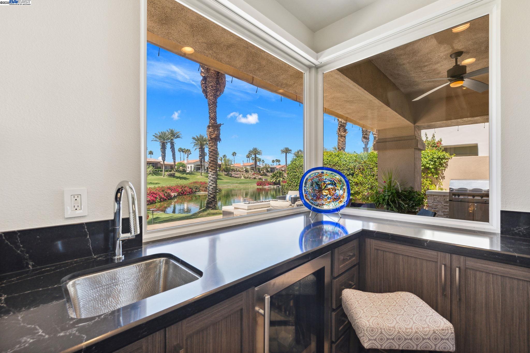 Detail Gallery Image 17 of 58 For 351 Tomahawk Dr, Palm Desert,  CA 92211 - 3 Beds | 3/1 Baths