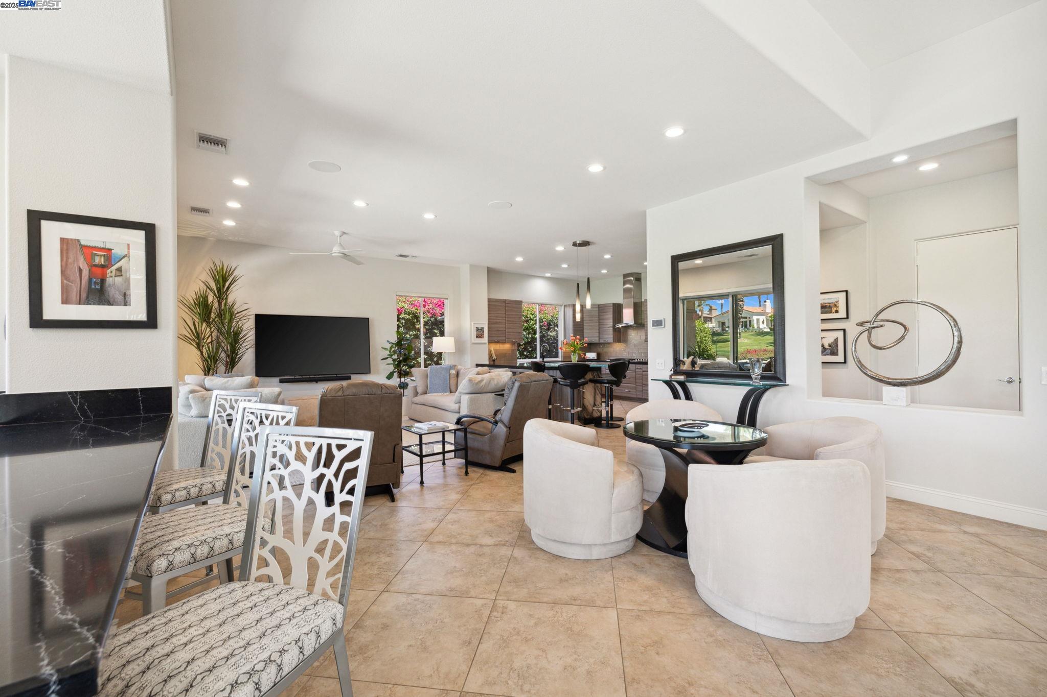 Detail Gallery Image 18 of 58 For 351 Tomahawk Dr, Palm Desert,  CA 92211 - 3 Beds | 3/1 Baths