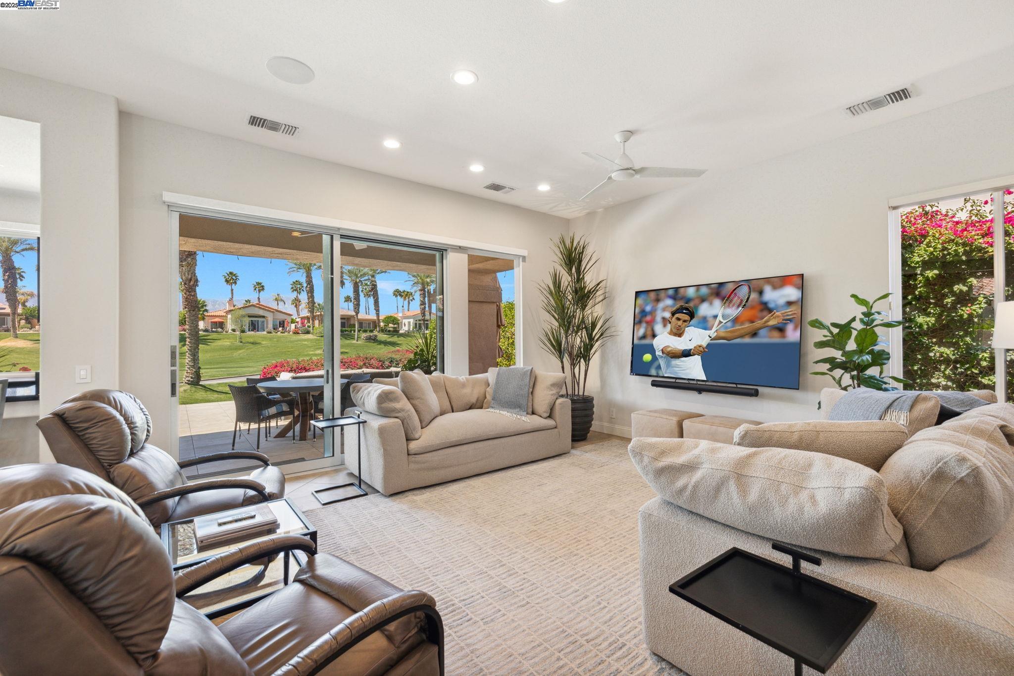 Detail Gallery Image 21 of 58 For 351 Tomahawk Dr, Palm Desert,  CA 92211 - 3 Beds | 3/1 Baths