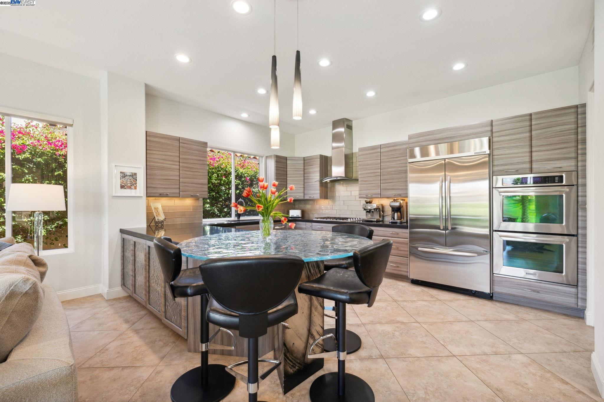 Detail Gallery Image 22 of 58 For 351 Tomahawk Dr, Palm Desert,  CA 92211 - 3 Beds | 3/1 Baths