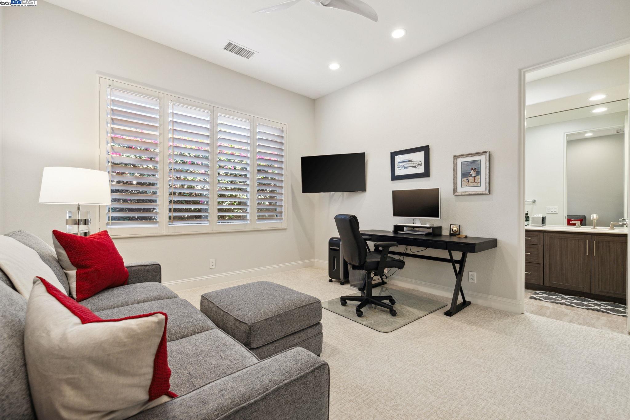 Detail Gallery Image 37 of 58 For 351 Tomahawk Dr, Palm Desert,  CA 92211 - 3 Beds | 3/1 Baths