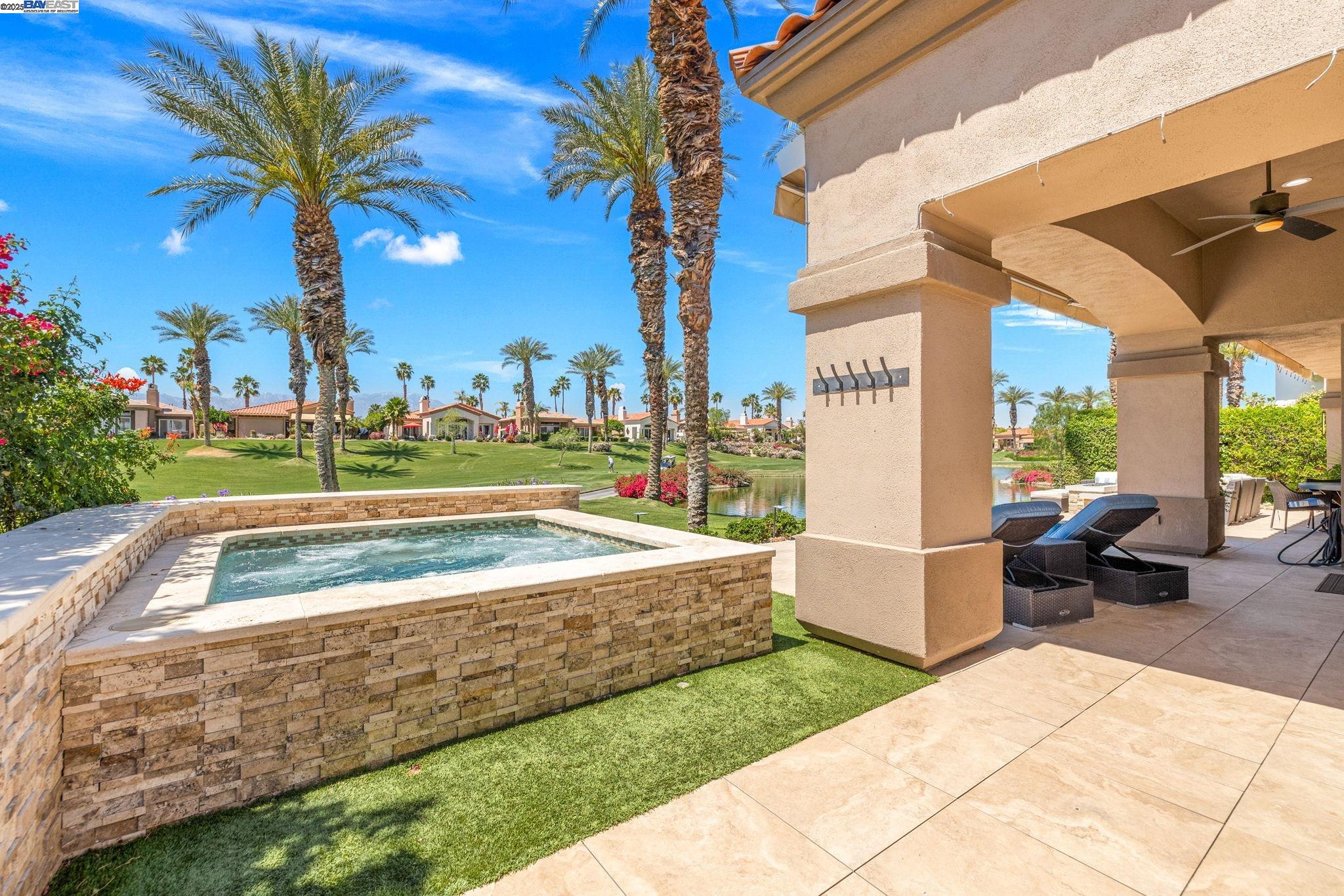 Detail Gallery Image 39 of 58 For 351 Tomahawk Dr, Palm Desert,  CA 92211 - 3 Beds | 3/1 Baths