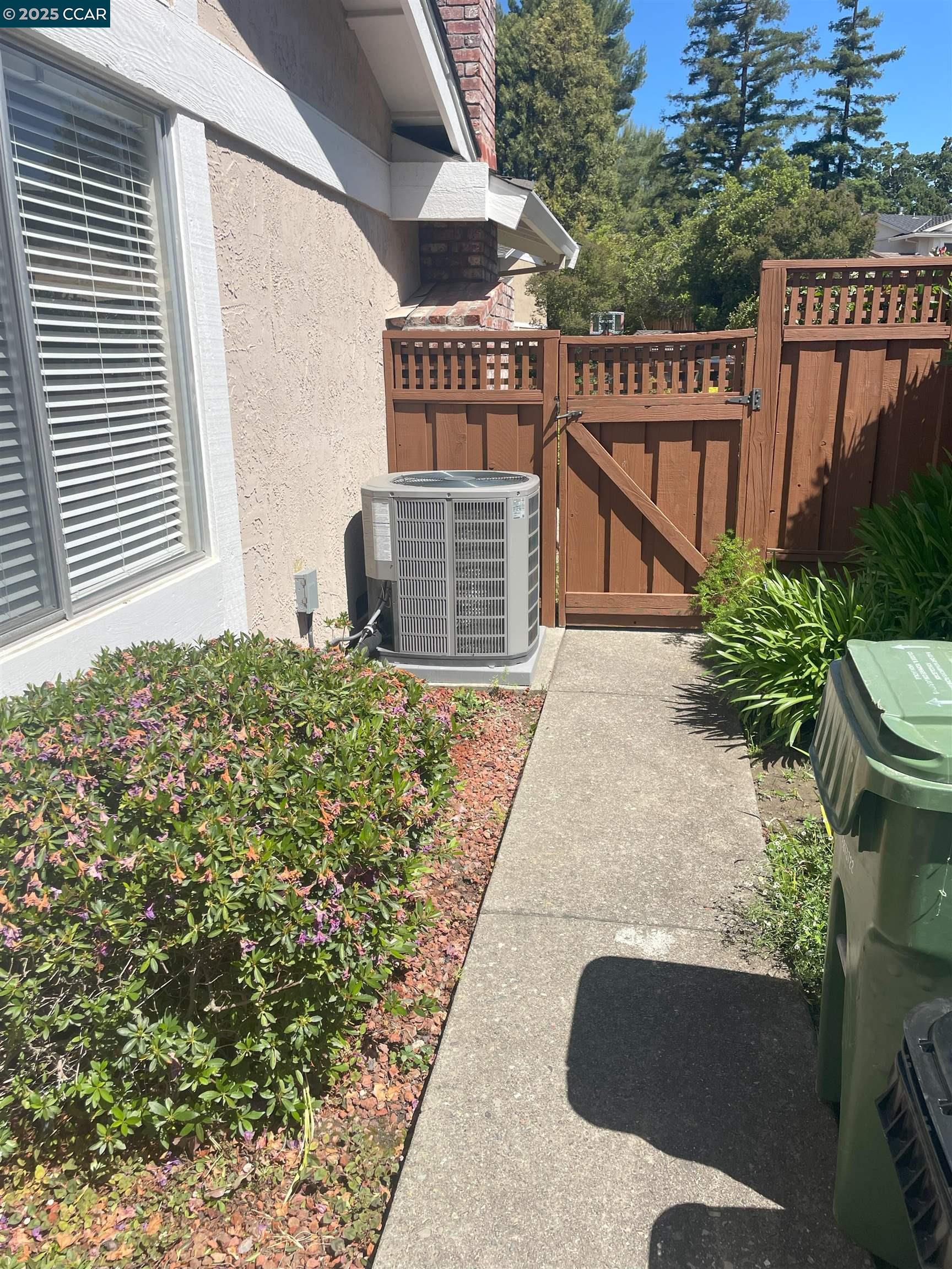 Detail Gallery Image 15 of 18 For , Walnut Creek,  CA 94596-6247 - 3 Beds | 2 Baths