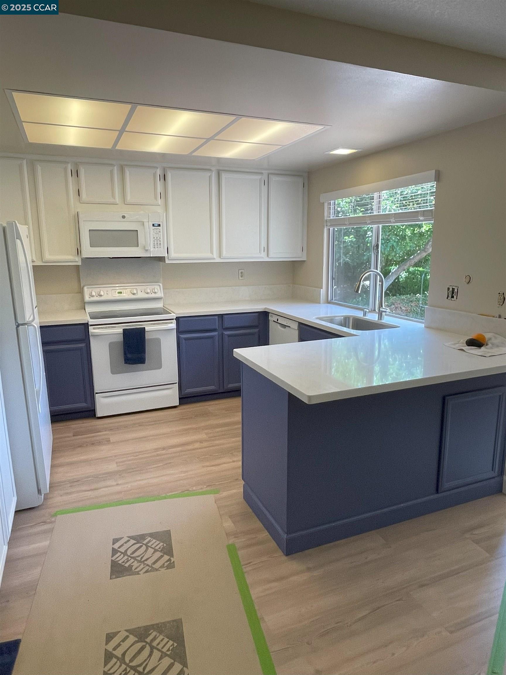 Detail Gallery Image 7 of 18 For , Walnut Creek,  CA 94596-6247 - 3 Beds | 2 Baths