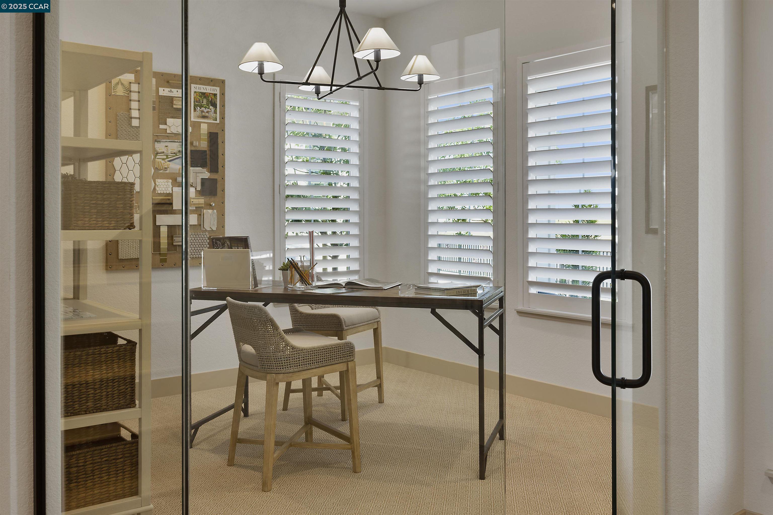 Detail Gallery Image 8 of 16 For 16135 Poulson Court, Lathrop,  CA 95330 - 4 Beds | 3/1 Baths