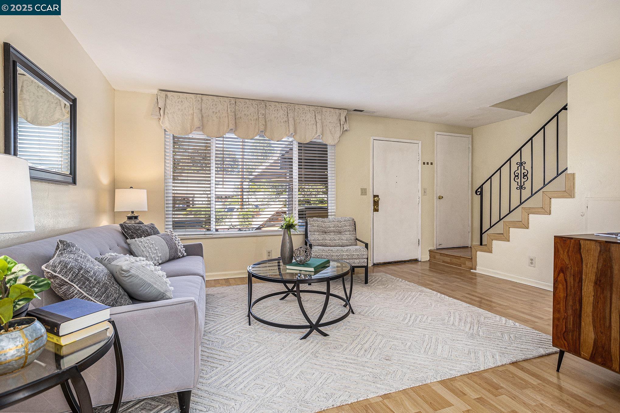 Photo #2: 41098586 Listing 