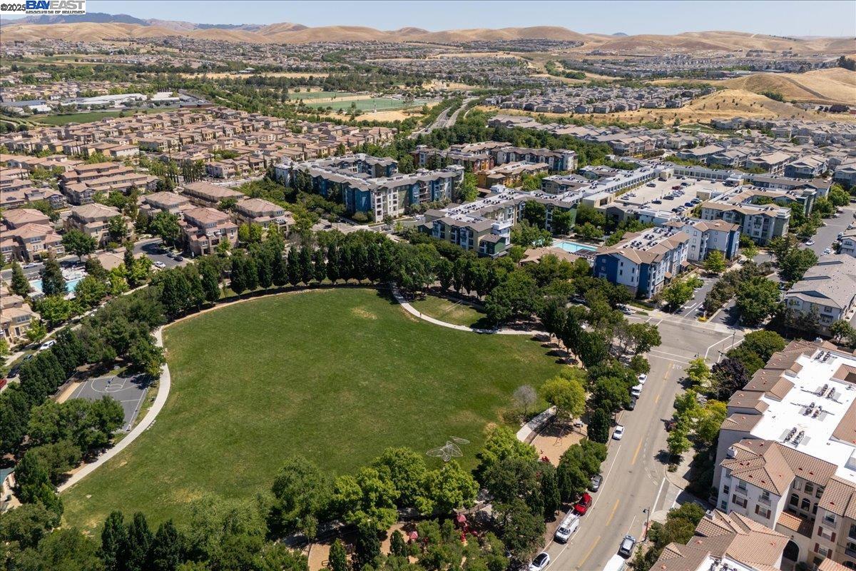 Detail Gallery Image 27 of 46 For 3465 Dublin Blvd. #420,  Dublin,  CA 94568 - 2 Beds | 2/1 Baths