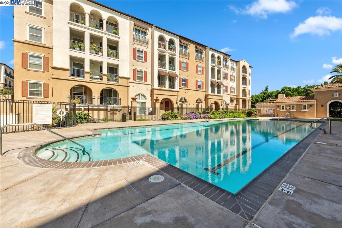 Detail Gallery Image 29 of 46 For 3465 Dublin Blvd. #420,  Dublin,  CA 94568 - 2 Beds | 2/1 Baths