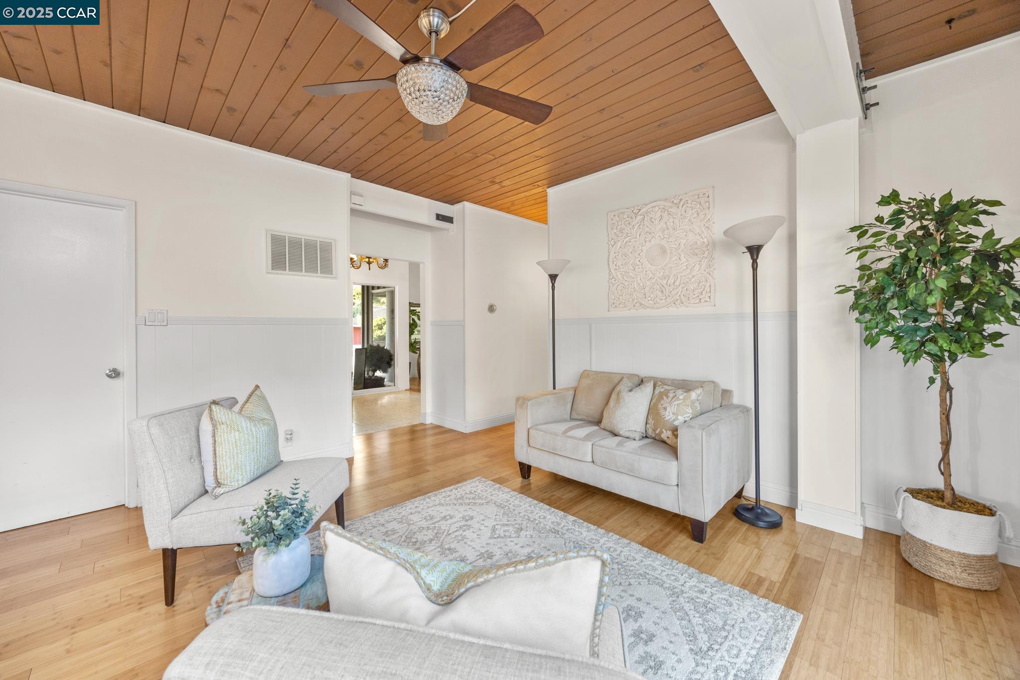 Detail Gallery Image 12 of 60 For 5131 La Honda Rd, El Sobrante,  CA 94803 - 3 Beds | 2 Baths