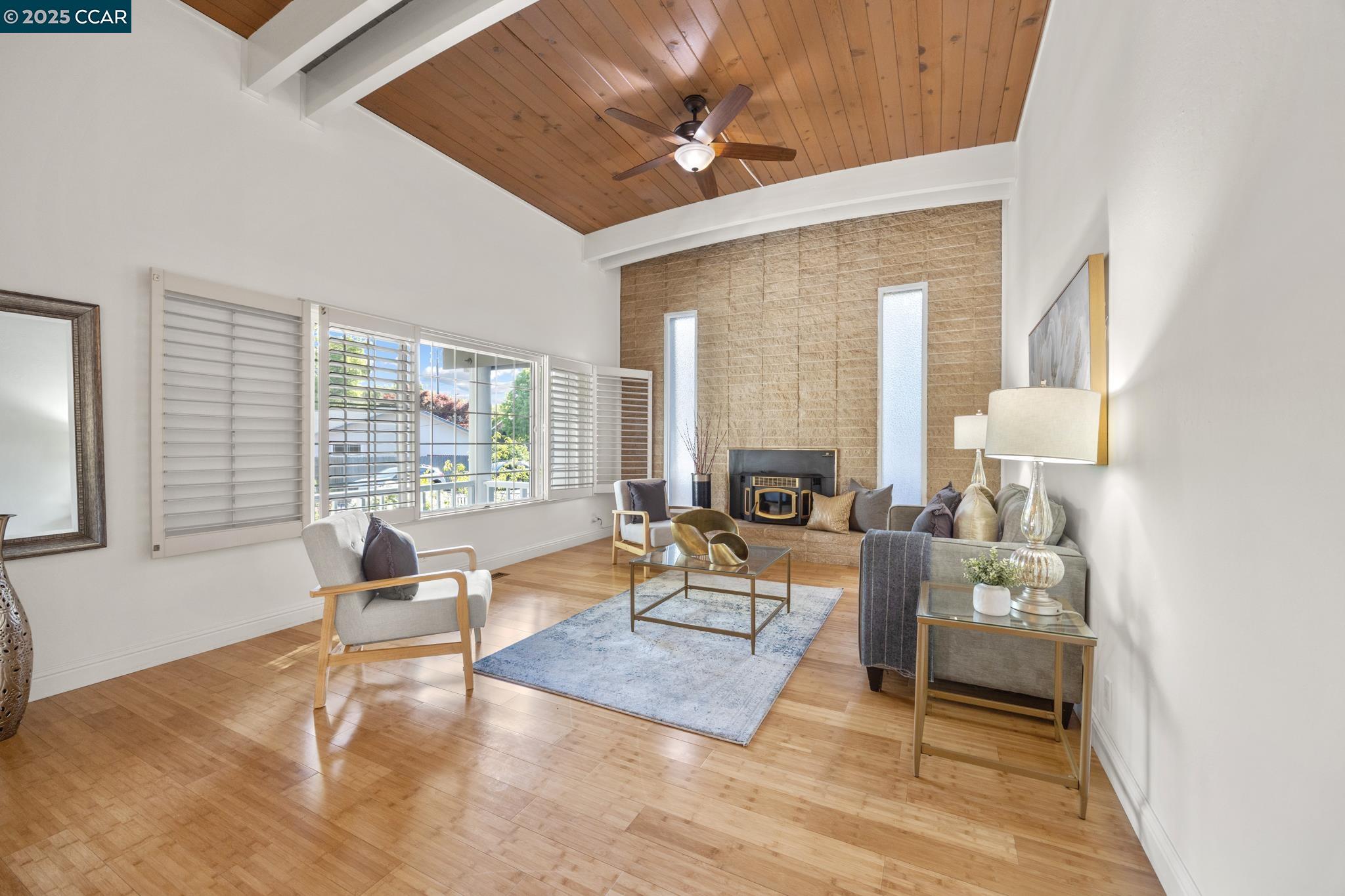 Detail Gallery Image 3 of 60 For 5131 La Honda Rd, El Sobrante,  CA 94803 - 3 Beds | 2 Baths