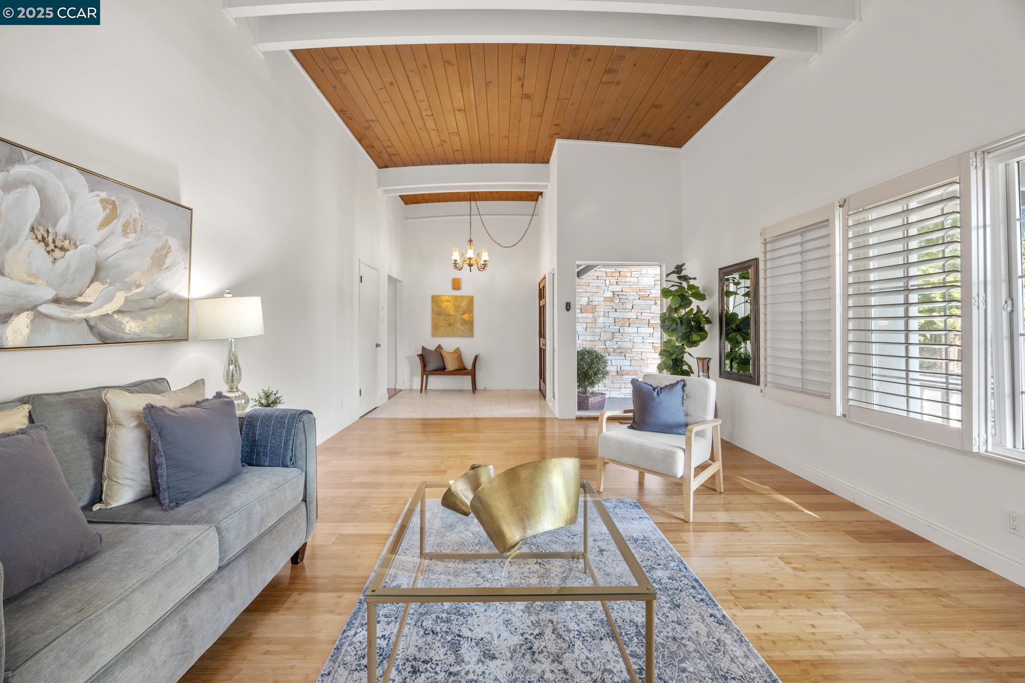 Detail Gallery Image 6 of 60 For 5131 La Honda Rd, El Sobrante,  CA 94803 - 3 Beds | 2 Baths