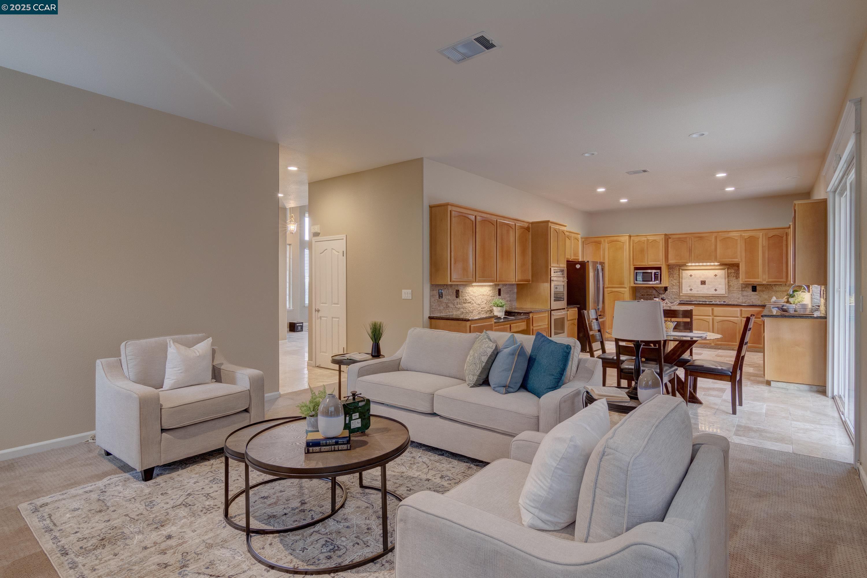 Detail Gallery Image 17 of 29 For 5171 Keller Ridge Dr, Clayton,  CA 94517 - 4 Beds | 3 Baths