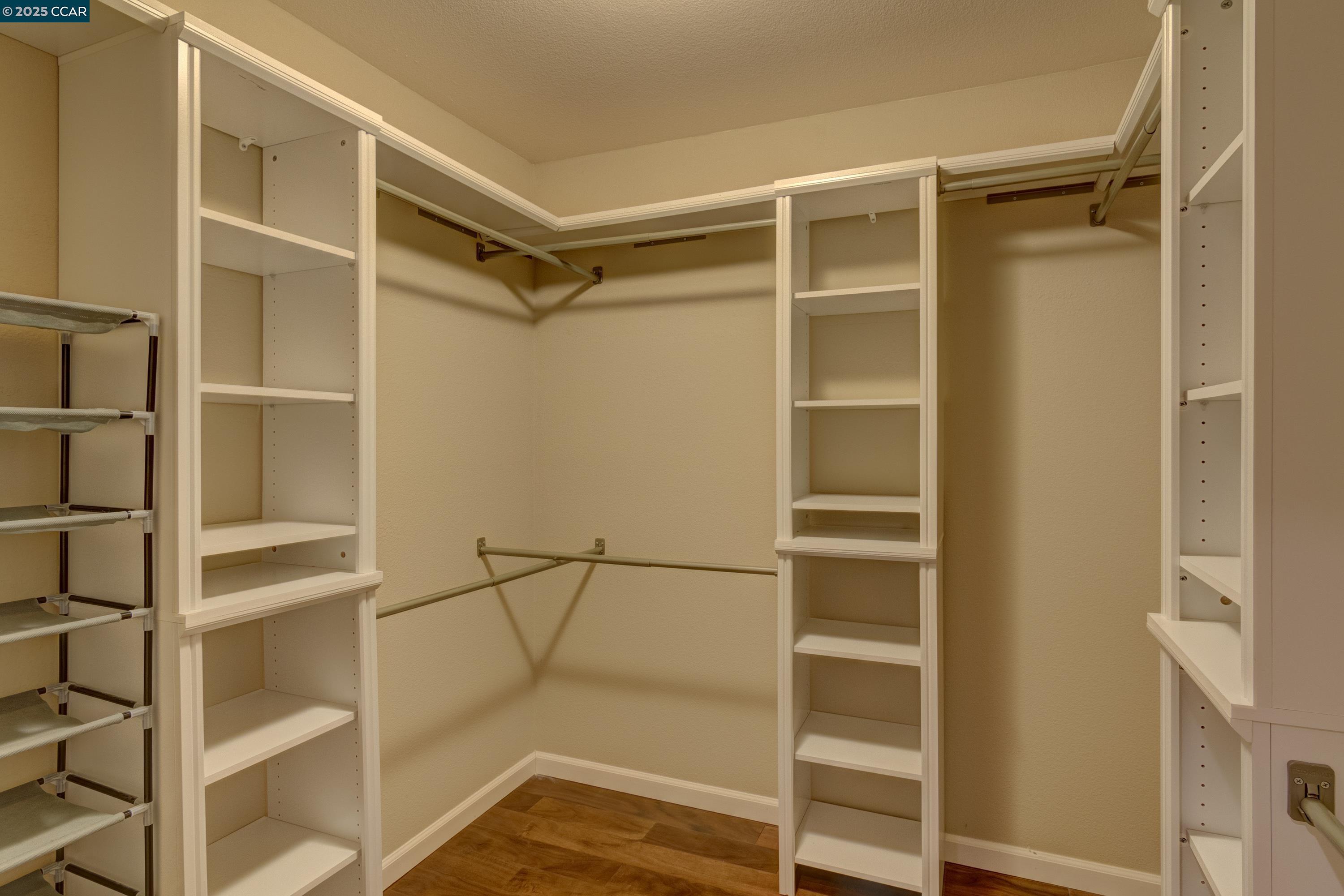 Detail Gallery Image 21 of 29 For 5171 Keller Ridge Dr, Clayton,  CA 94517 - 4 Beds | 3 Baths