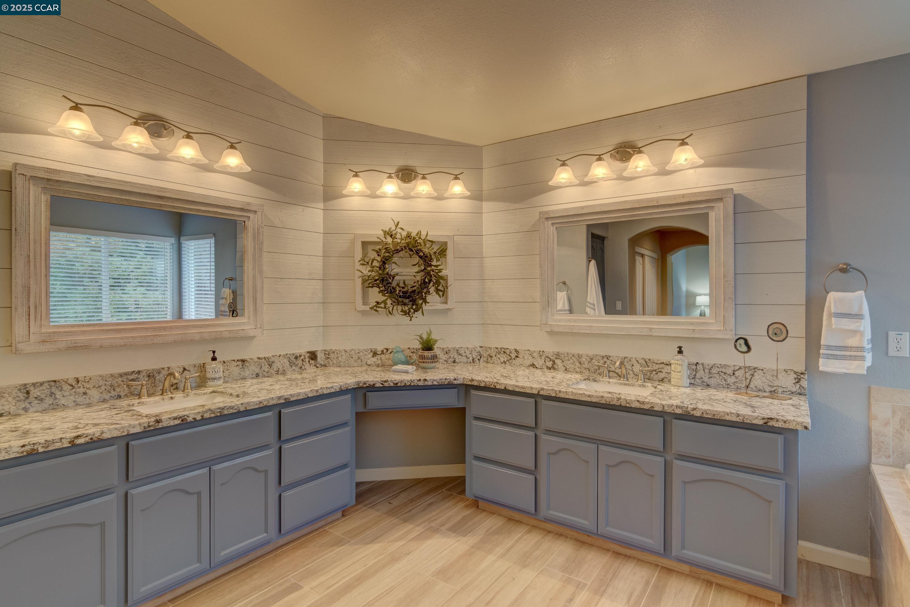 Detail Gallery Image 22 of 29 For 5171 Keller Ridge Dr, Clayton,  CA 94517 - 4 Beds | 3 Baths