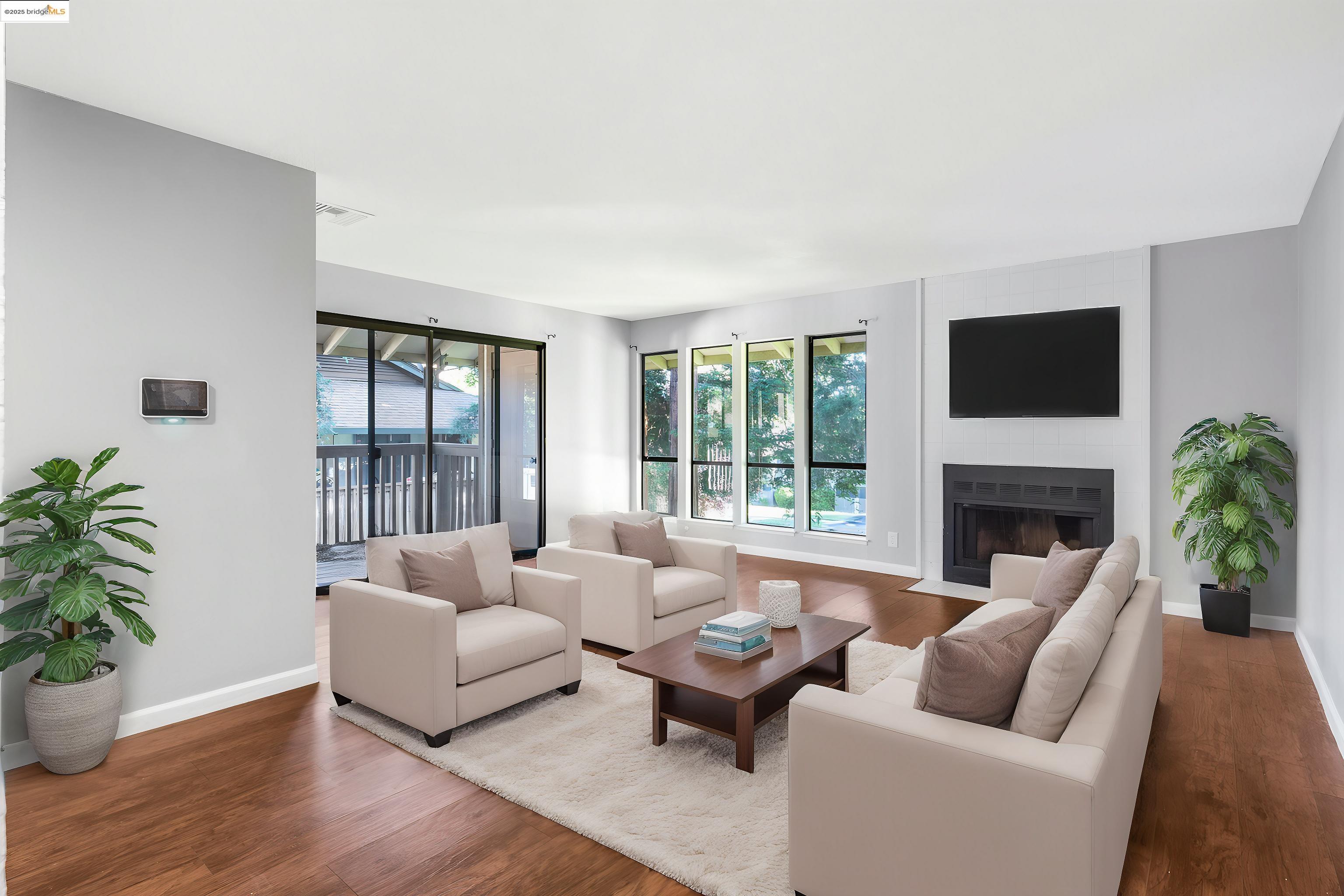 Detail Gallery Image 3 of 37 For 2400 Horizon Ln #136,  Antioch,  CA 94509 - 2 Beds | 2 Baths