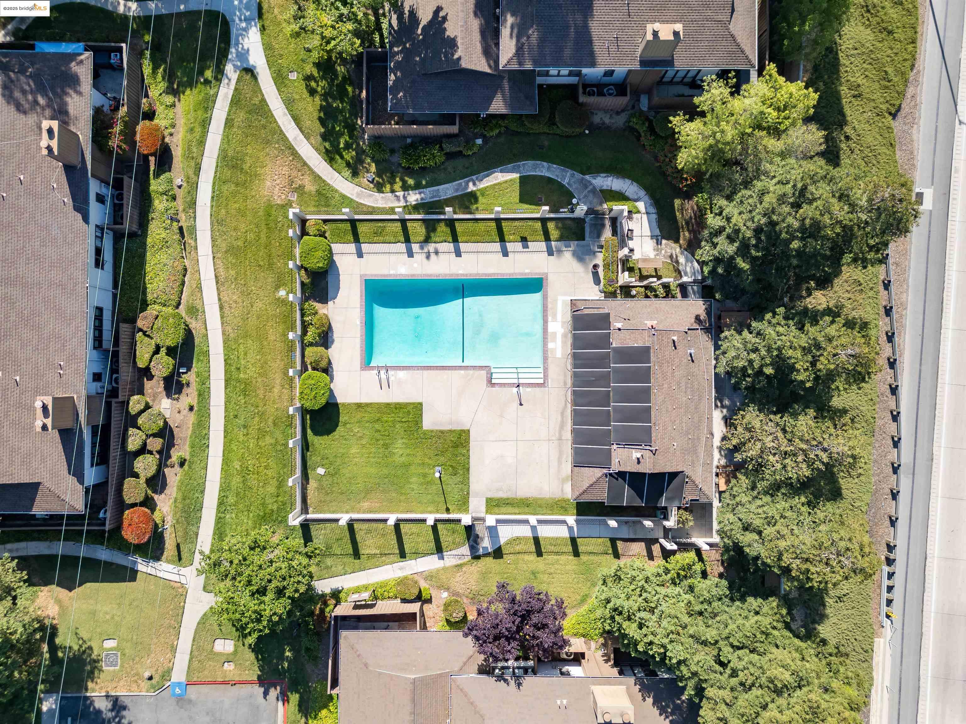 Detail Gallery Image 33 of 37 For 2400 Horizon Ln #136,  Antioch,  CA 94509 - 2 Beds | 2 Baths