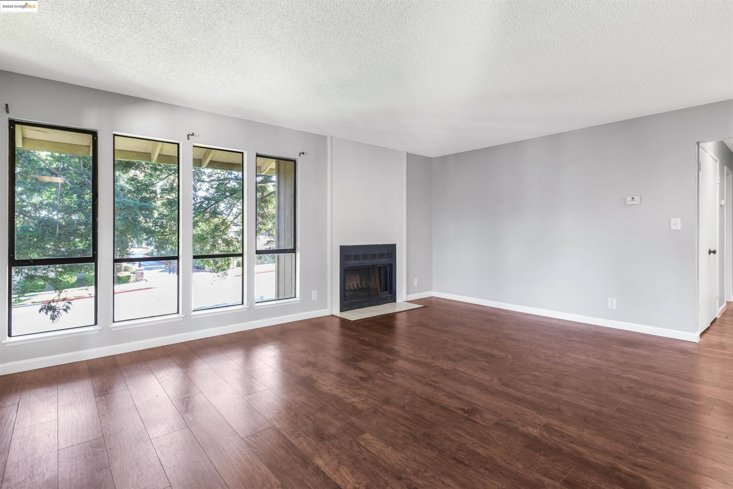 Detail Gallery Image 9 of 37 For 2400 Horizon Ln #136,  Antioch,  CA 94509 - 2 Beds | 2 Baths