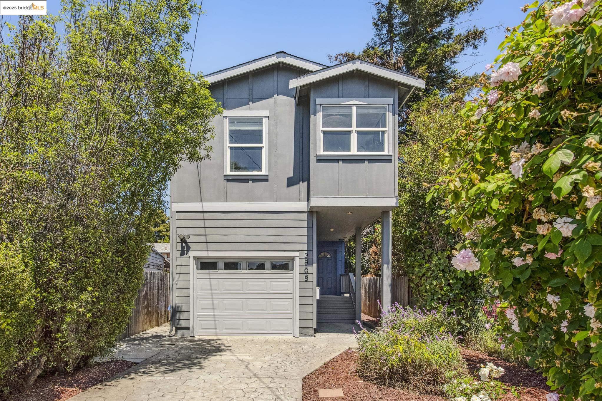 Detail Gallery Image 1 of 23 For 3808 Marion Avenue, Oakland,  CA 94619 - 3 Beds | 1/1 Baths
