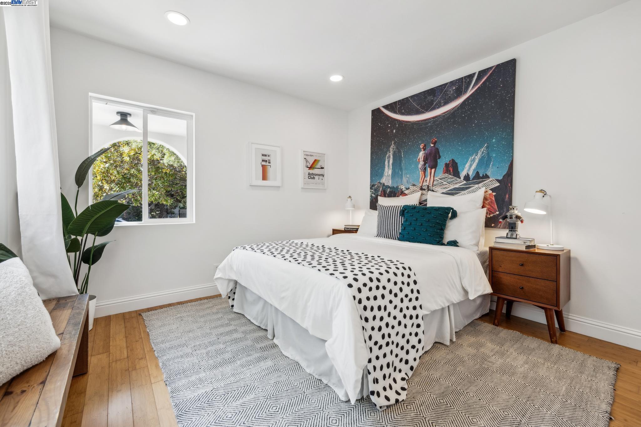 Detail Gallery Image 27 of 46 For 776 60th Street, Oakland,  CA 94609 - 3 Beds | 2 Baths