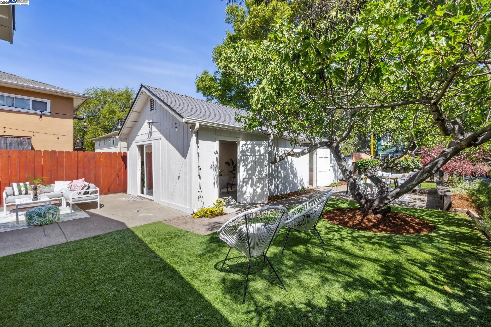Detail Gallery Image 28 of 46 For 776 60th Street, Oakland,  CA 94609 - 3 Beds | 2 Baths
