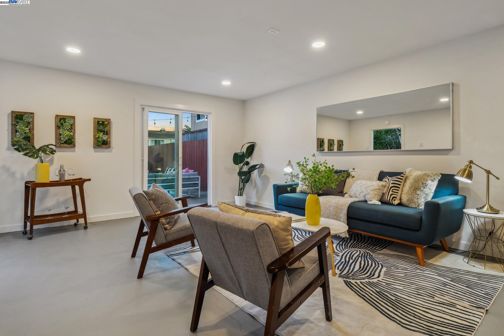 Detail Gallery Image 31 of 46 For 776 60th Street, Oakland,  CA 94609 - 3 Beds | 2 Baths